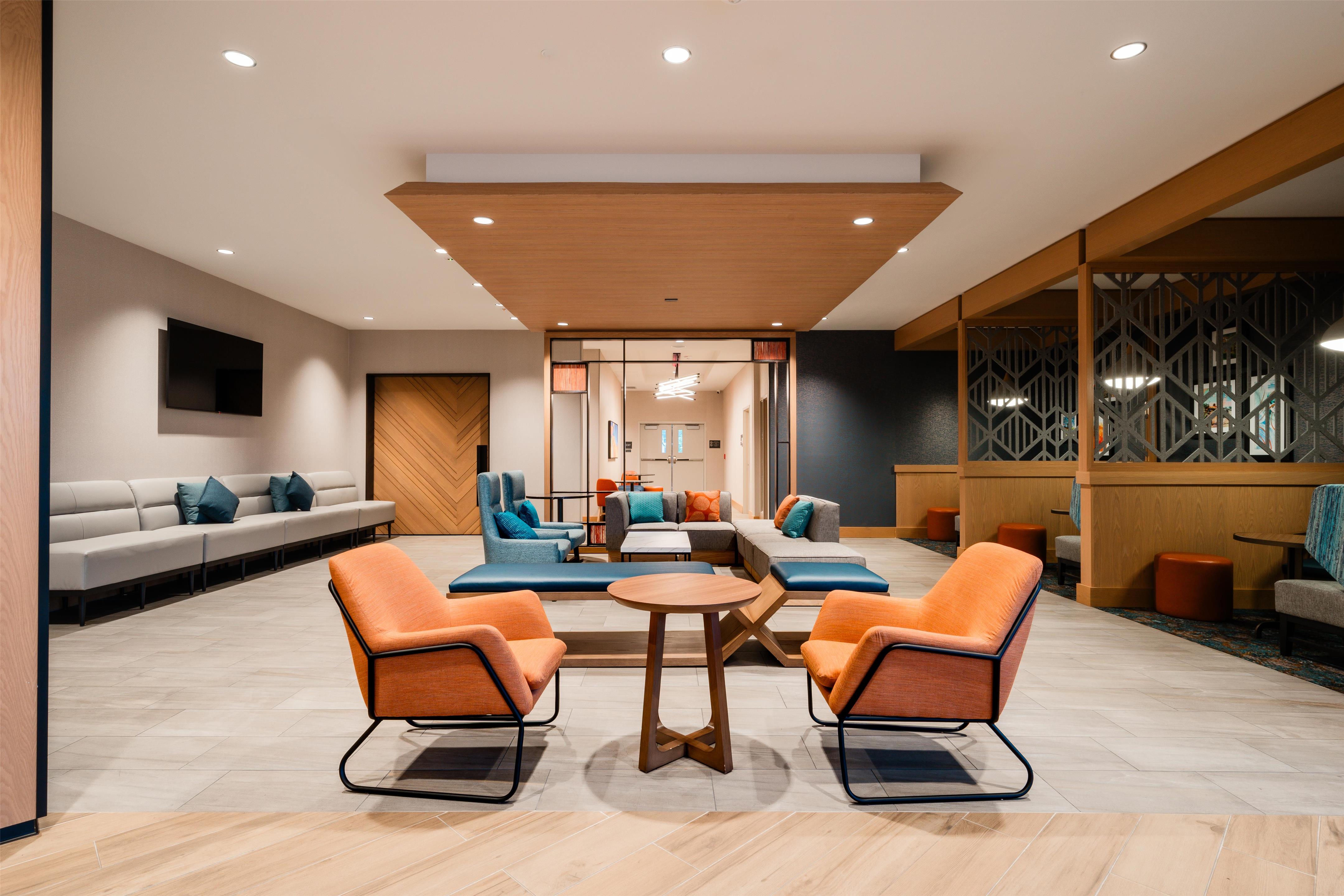 Lobby | Hyatt Place Sacramento International Airport