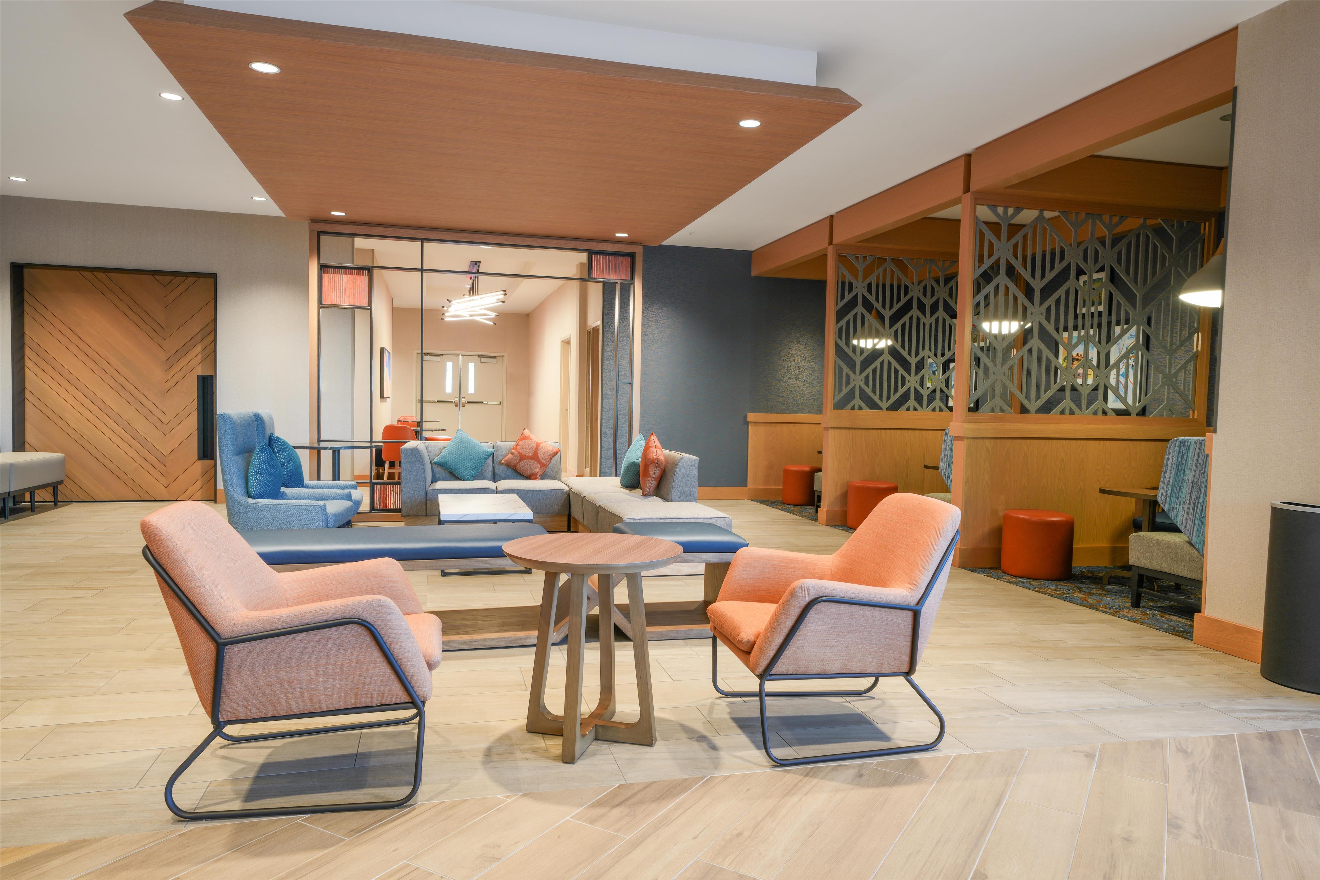 Lobby | Hyatt Place Sacramento International Airport