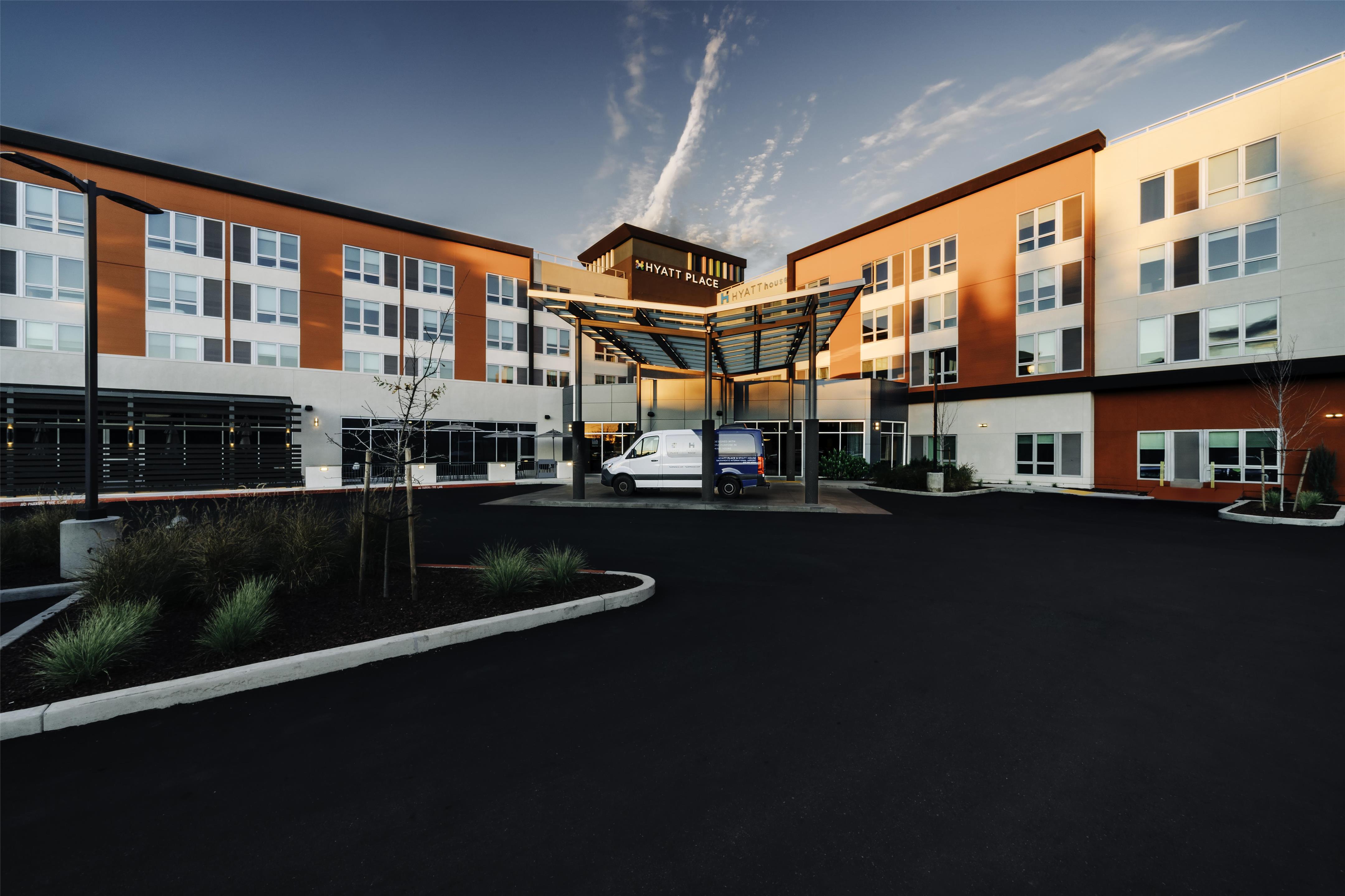 Exterior | Hyatt Place Sacramento International Airport
