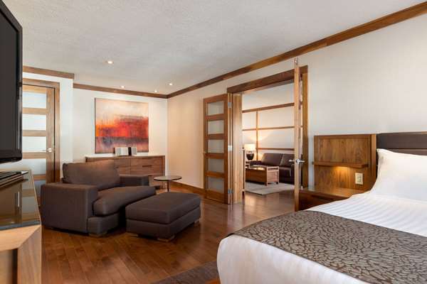 1 King Bed, Lordon Suite, Non-Smoking