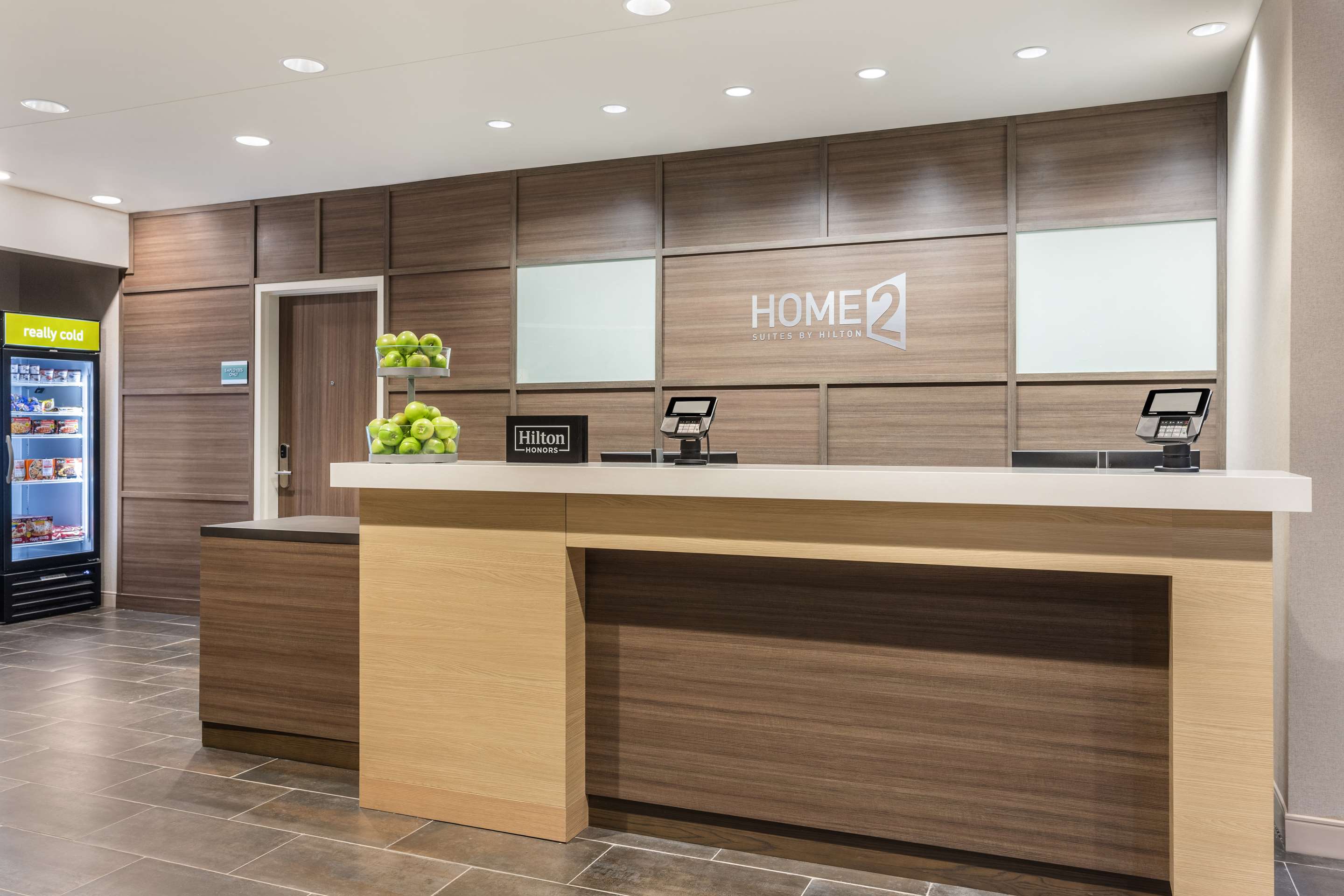 Reception | Home2 Suites By Hilton Cedar Rapids Westdale