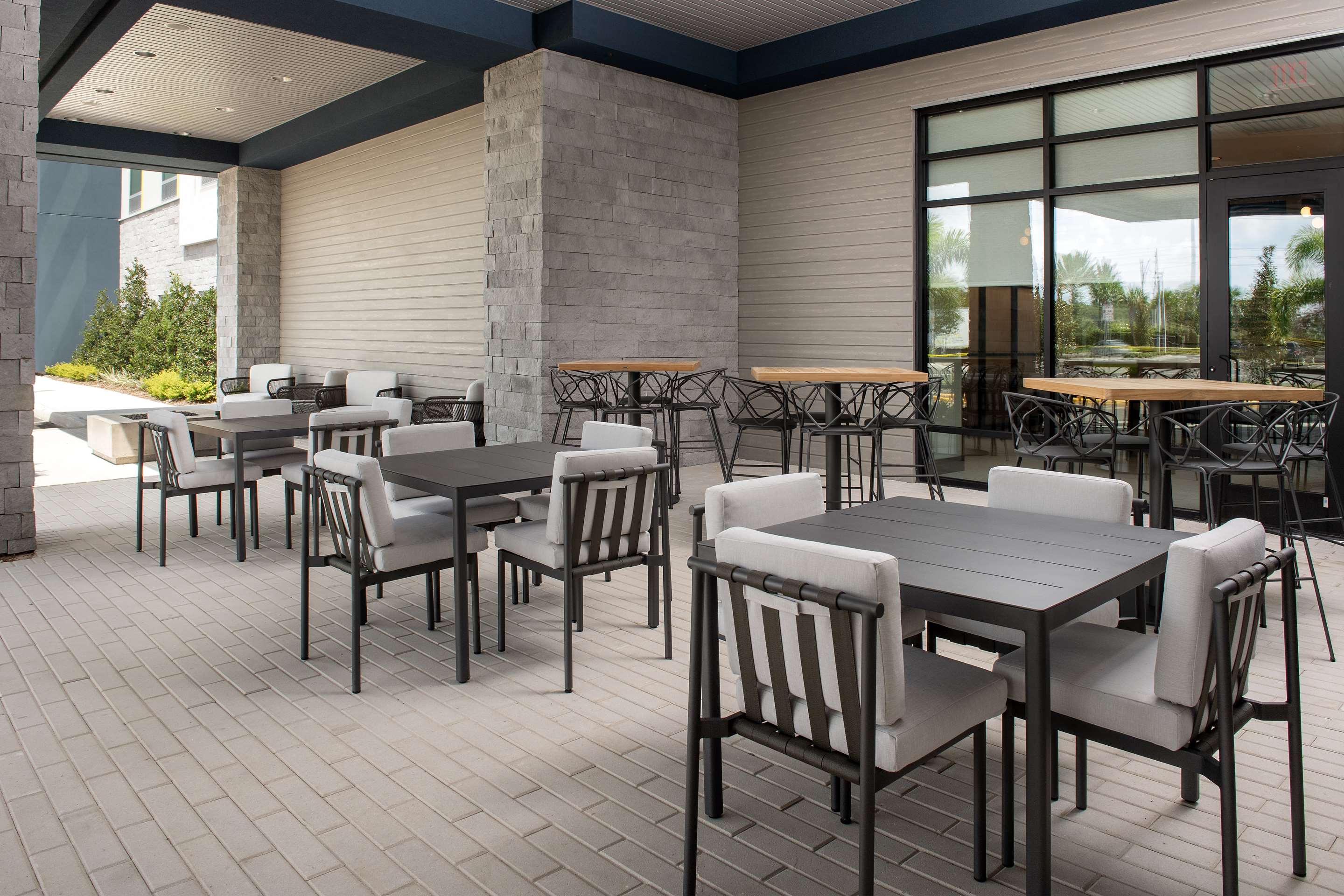 Exterior | Hampton Inn by Hilton Orlando Southeast Nona
