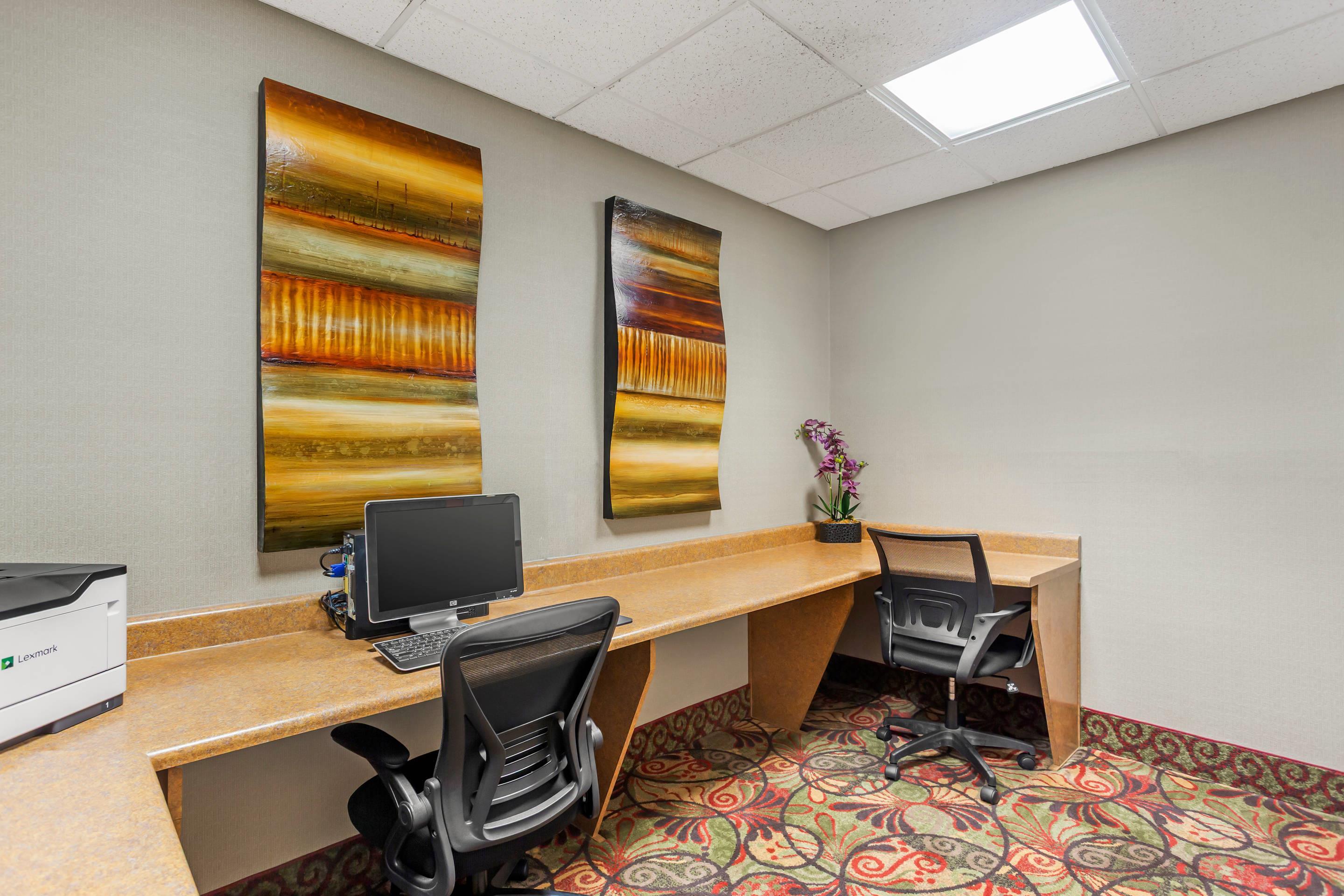 Business center | Comfort Inn Huntington near University area