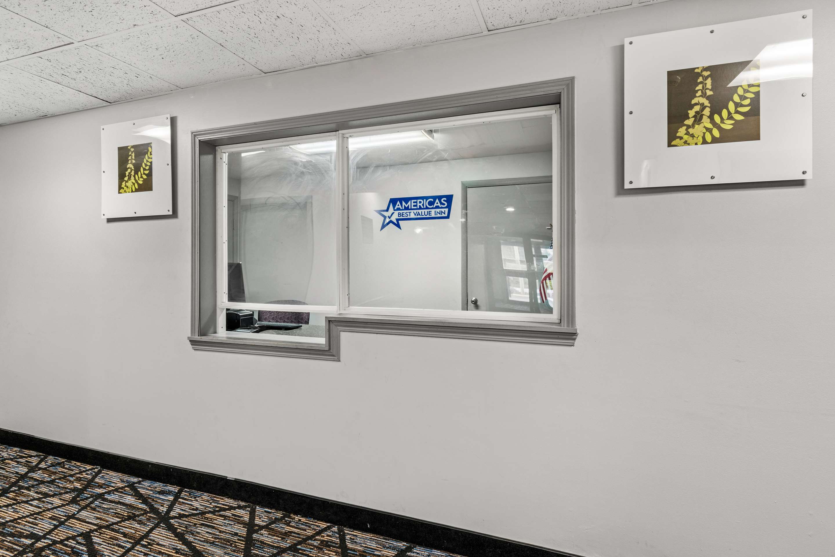 PA Lobby | Americas Best Value Inn Carlisle