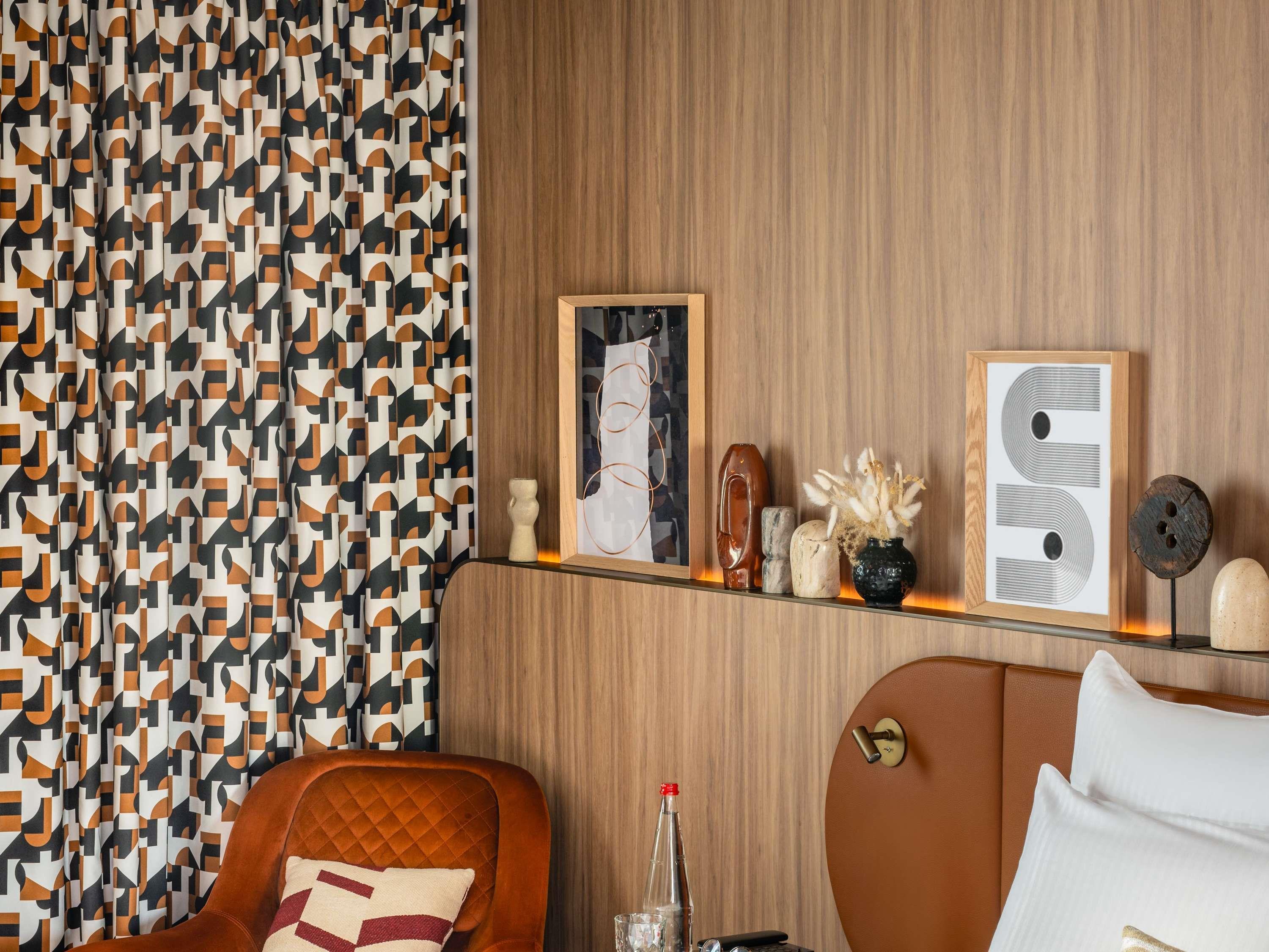 Pullman Lyon Room Type - SUPERIOR ROOM, 1 king-size bed