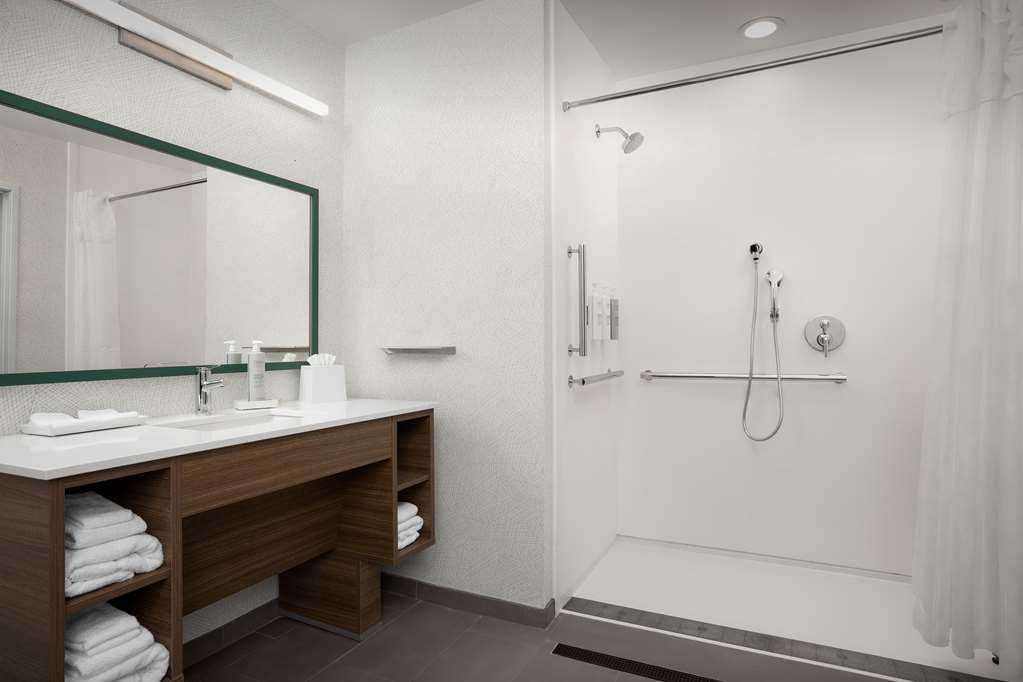 HOME2 SUITES LUBBOCK UNIVERSITY-guestroom-Guest Room,Bathroom,On-Site.jpg