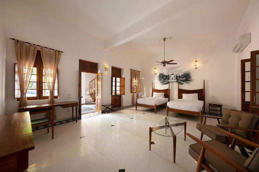 GRAND HOTEL D EUROPE-guestroom-Guest Room,On-Site.jpg