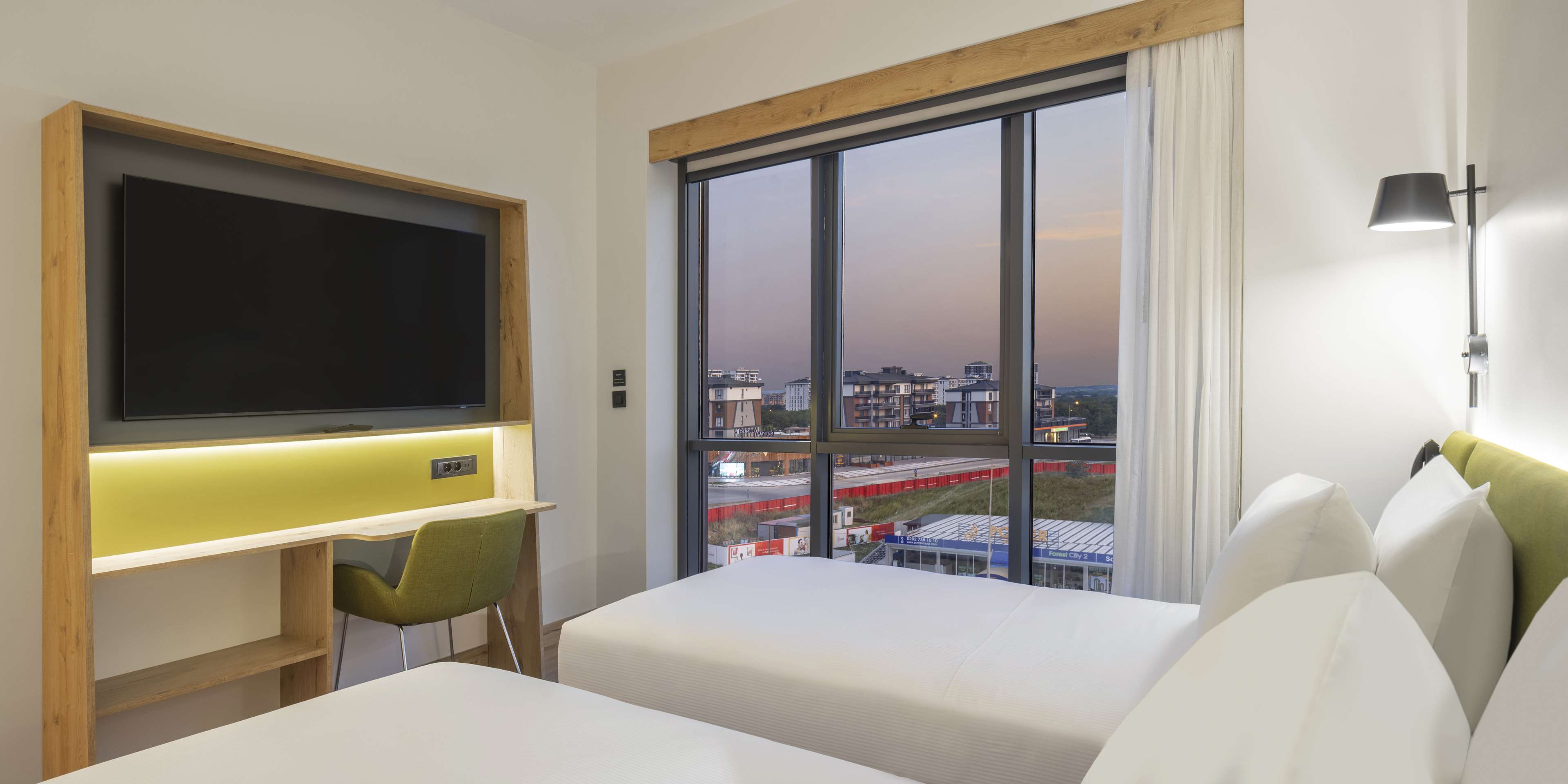 Hampton By Hilton Cerkezkoy Room Type - SUPER KING ROOM SMOKING