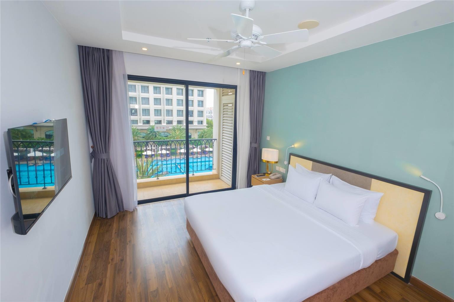 WYNDHAM GARDEN GRANDWORLD PHU QUOC-guestroom-Guest Room,On-Site.jpg