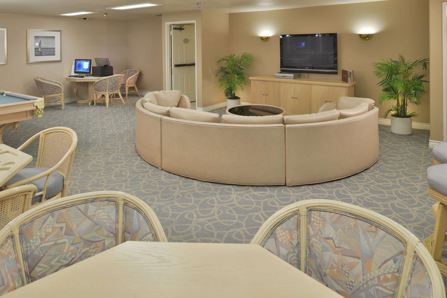 rvb phase lounge reception x | Riviera Beach & Shores Resorts