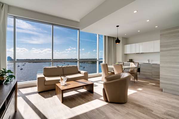 Suite - Costa Hollywood Resort