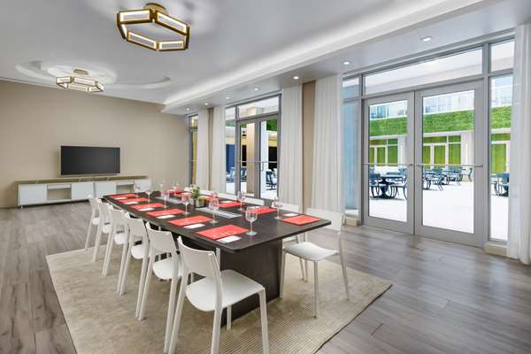  - Costa Hollywood Resort