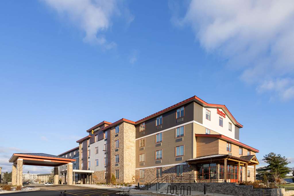Hawthorn Suites by Wyndham Williston