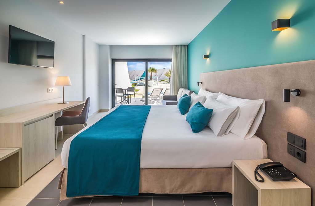 OCCIDENTAL MAR MENOR-guestroom-Guest Room,On-Site.jpg