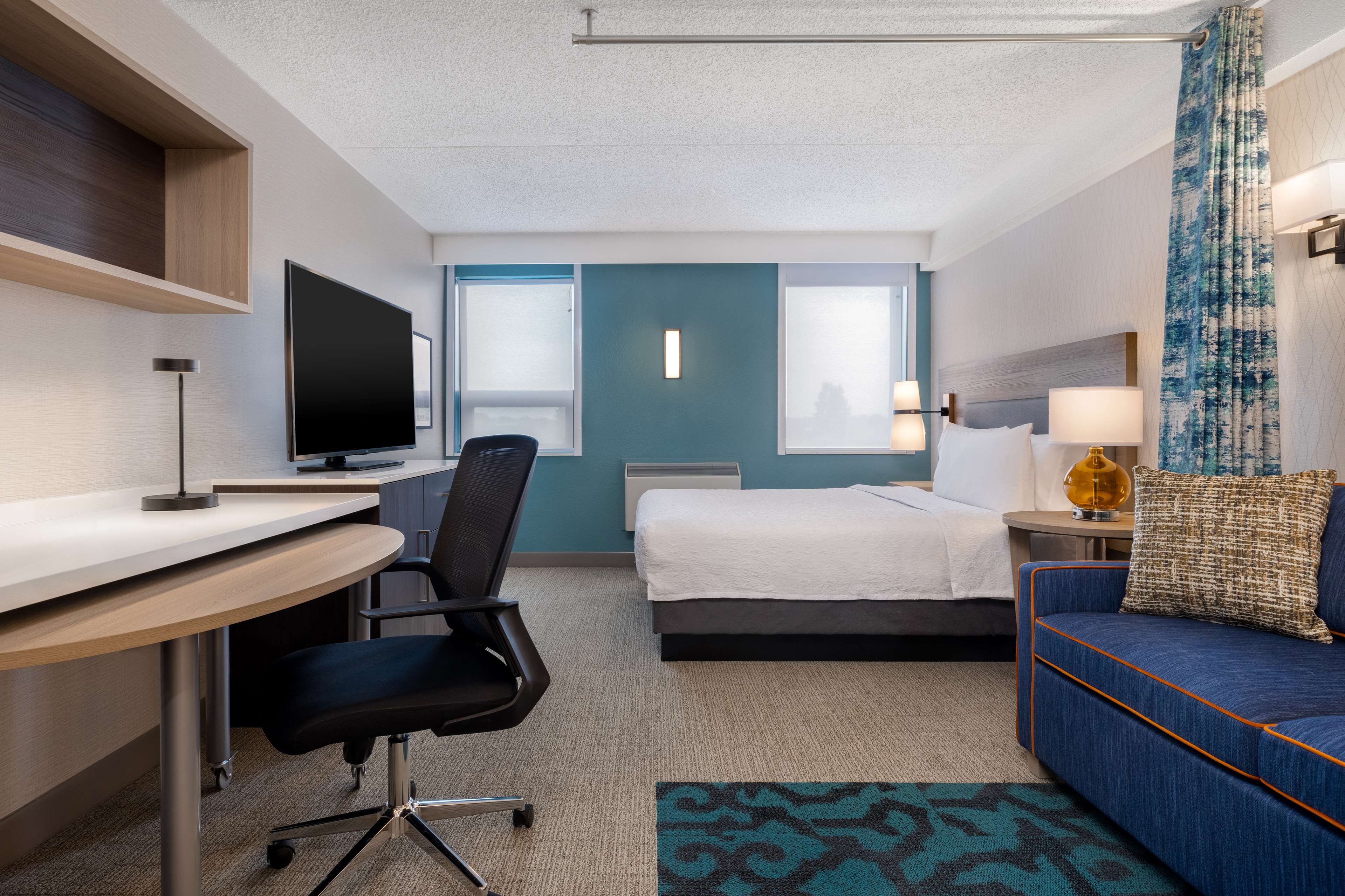 Home2 Suites by Hilton Kingston Room Type - 1QUEEN ACC TUB STUDIO STE