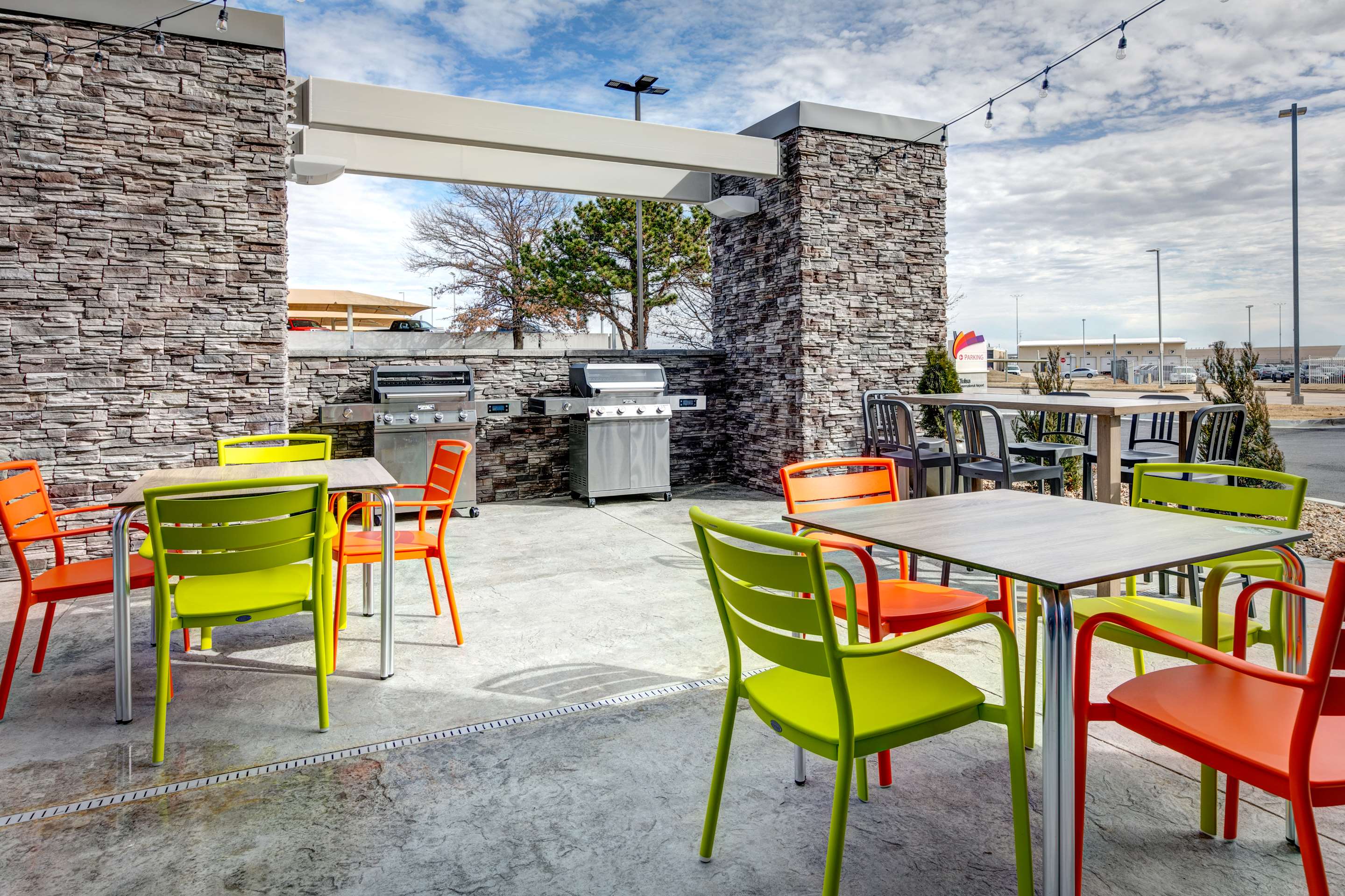 Exterior | Home2 Suites By Hilton Tulsa Airport