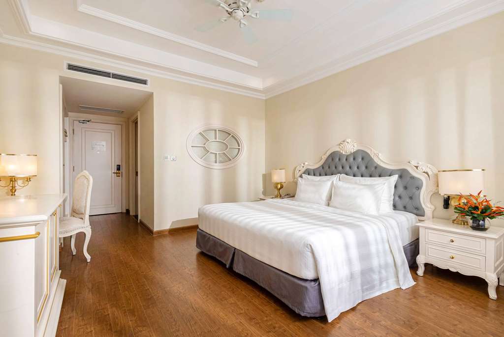 WYNDHAM GRAND PHU QUOC-guestroom-Guest Room,On-Site.jpg