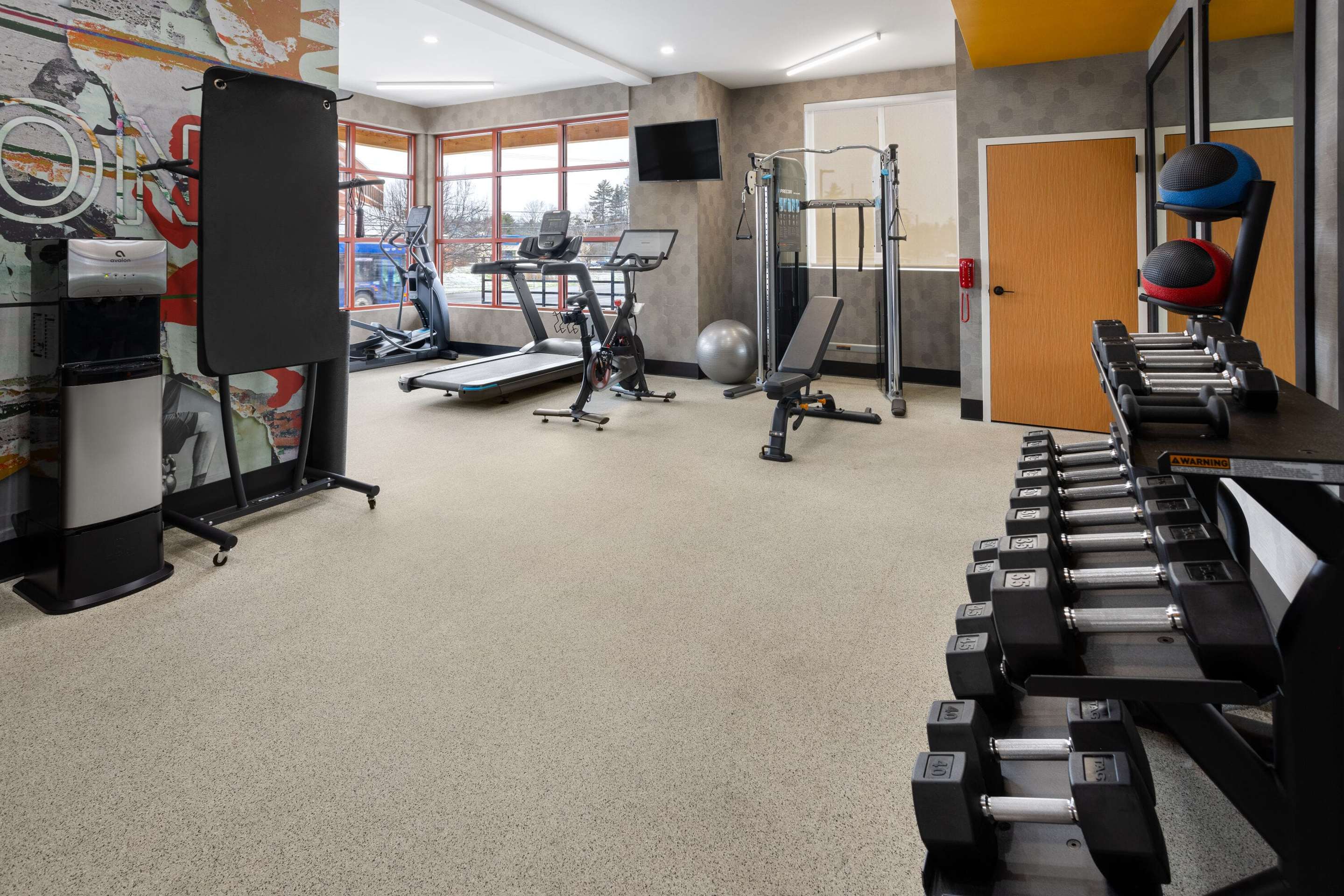 Health club fitness center gym | La Quinta Inn & Suites By Wyndham Williston/Burlington