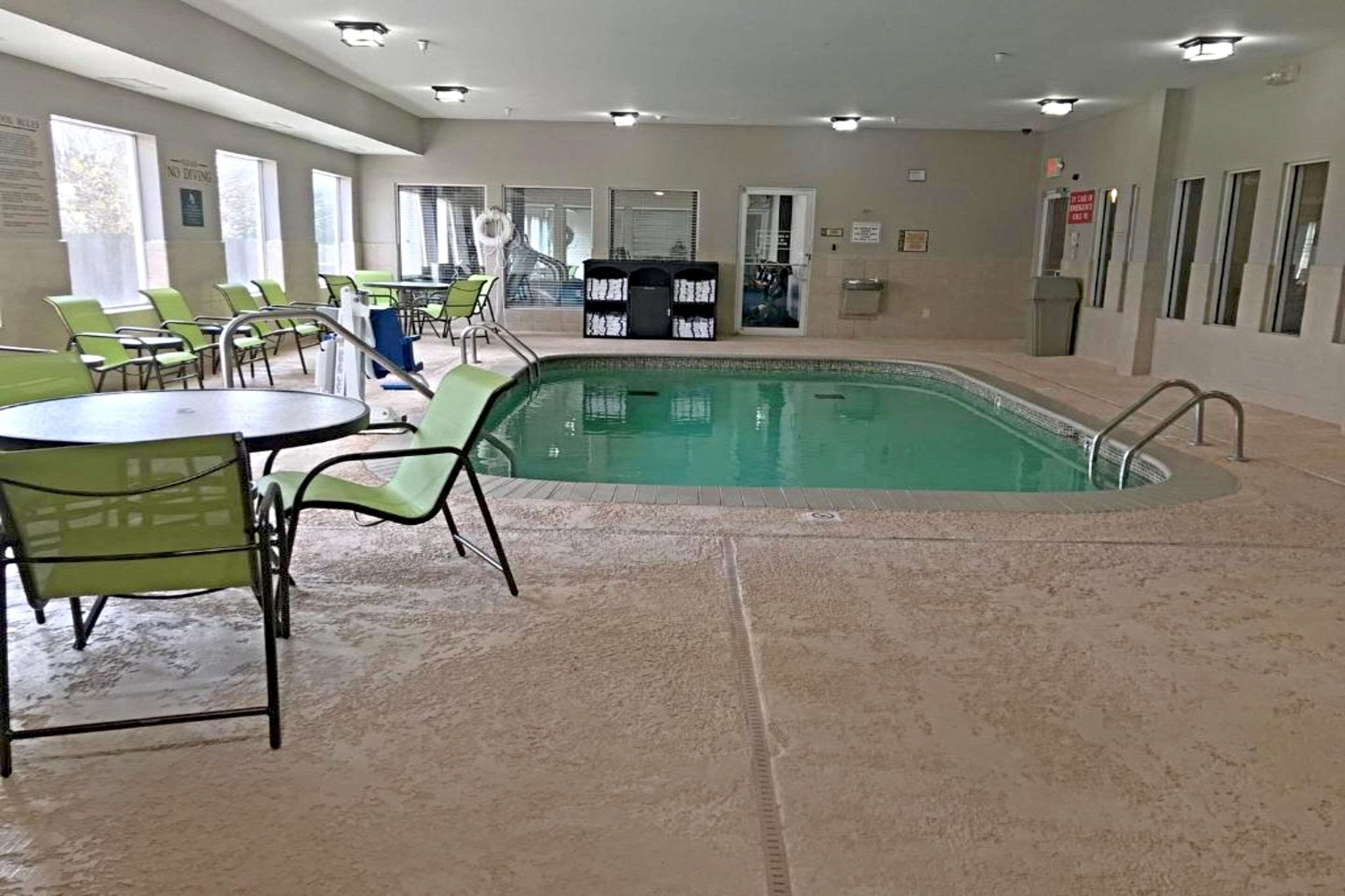 Indoor pool | Comfort Inn & Suites O'Fallon - St. Louis Area