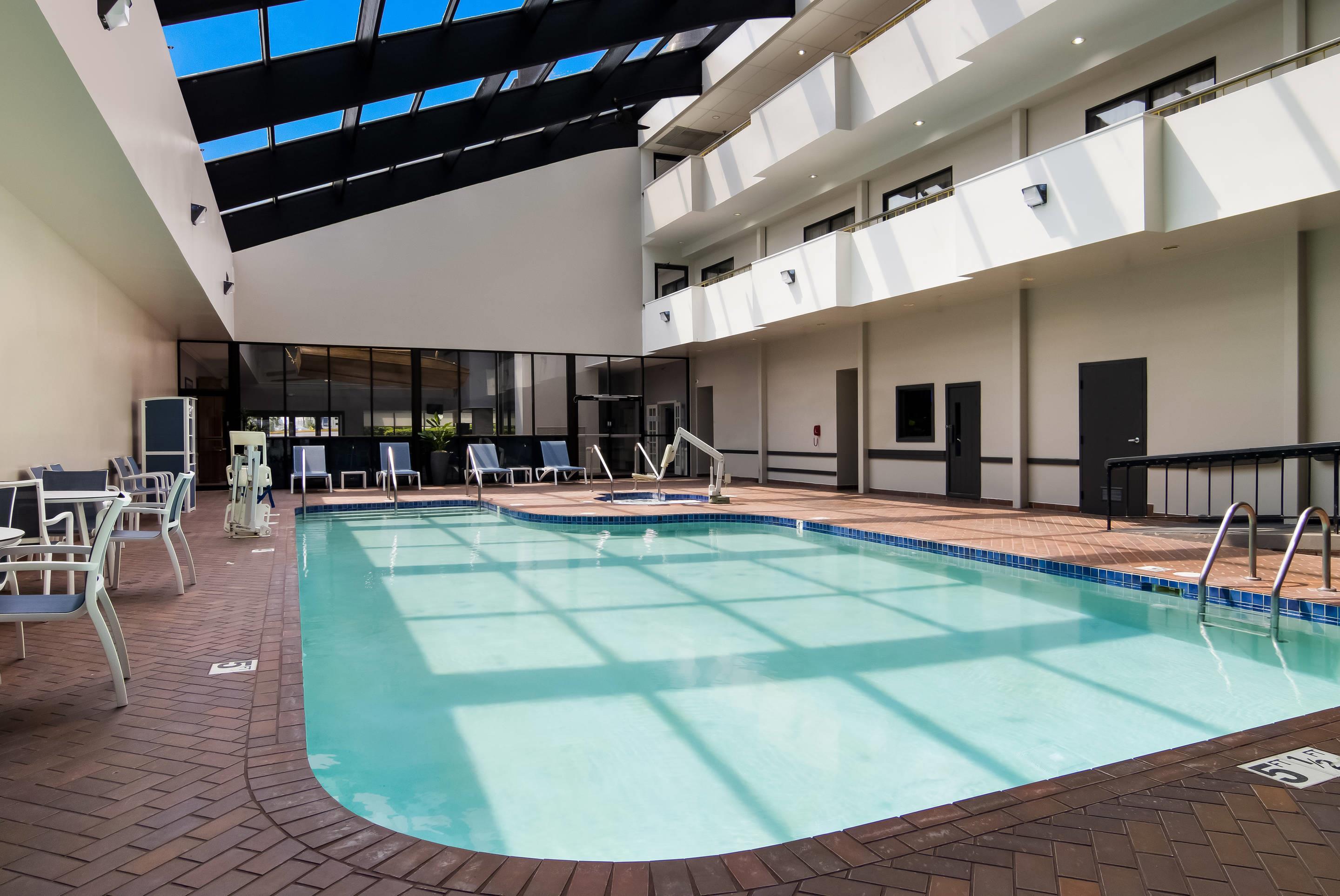 Indoor heated pool | The Inn on Maritime Bay, Ascend Hotel Collection