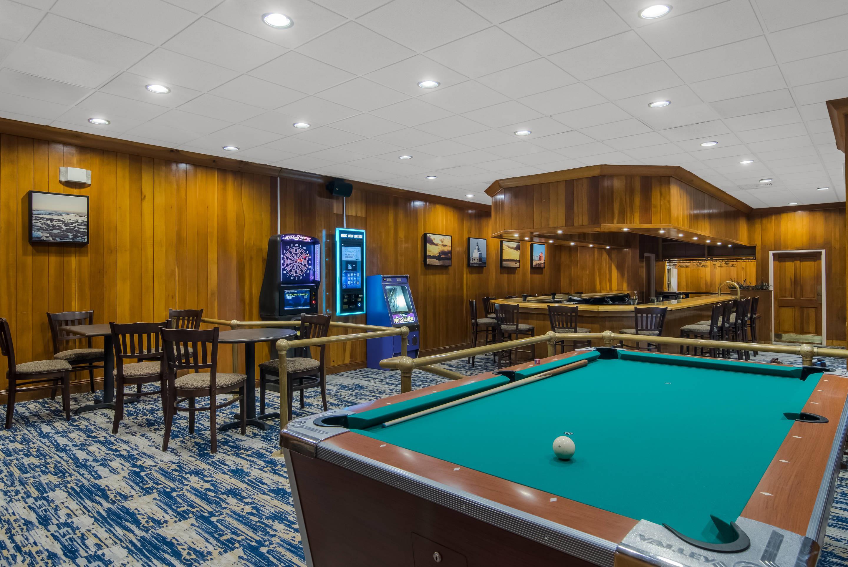 Billiards room | The Inn on Maritime Bay, Ascend Hotel Collection