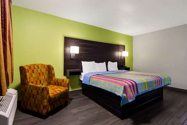  - Rodeway Inn Beaumont