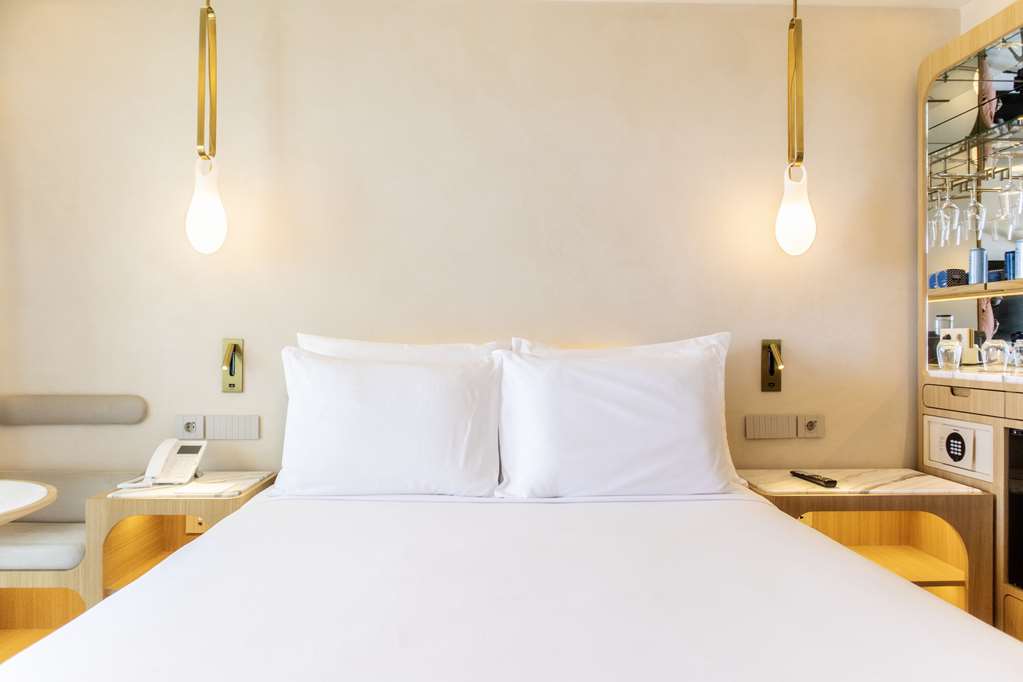 EVOLUTION CASCAIS ESTORIL-guestroom-Guest Room,On-Site.jpg