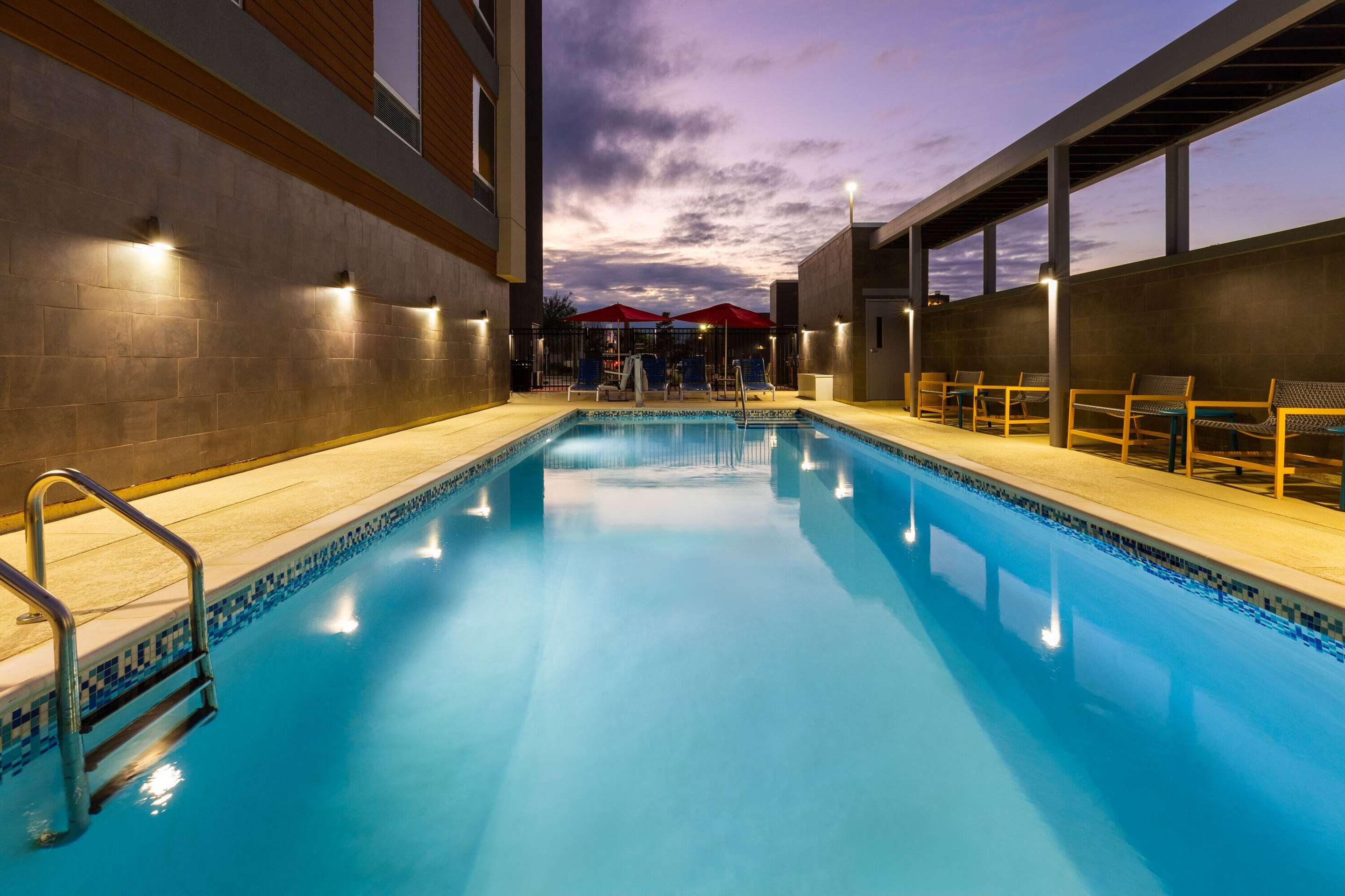 Pool | Hawthorn Extended Stay by Wyndham Kingwood/Houston