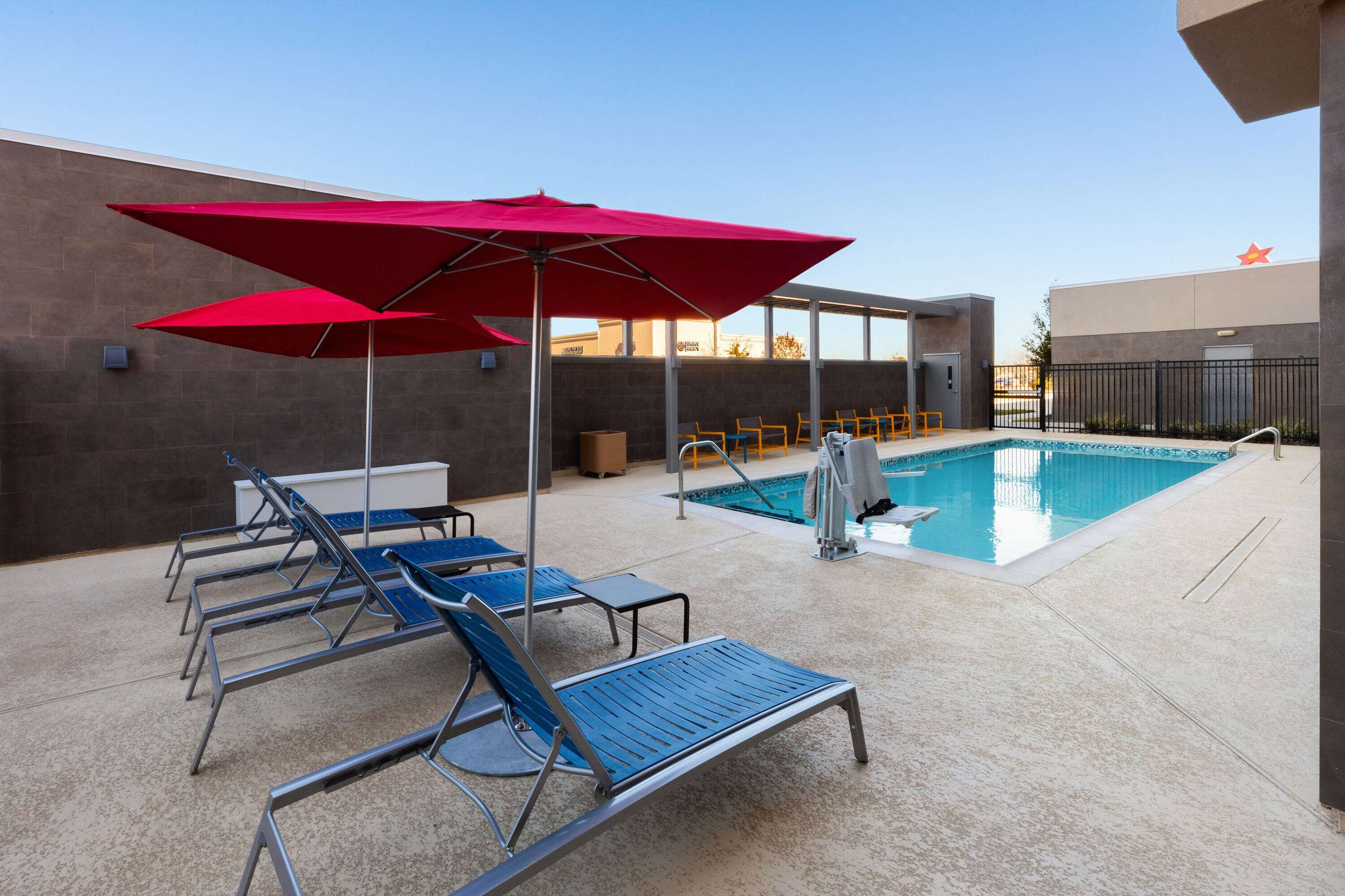 Pool | Hawthorn Extended Stay by Wyndham Kingwood/Houston