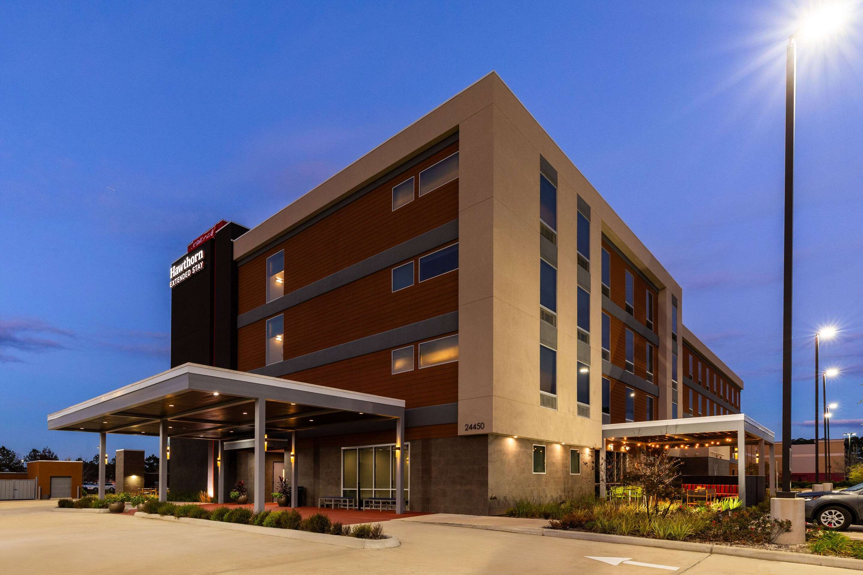 Exterior | Hawthorn Extended Stay by Wyndham Kingwood/Houston