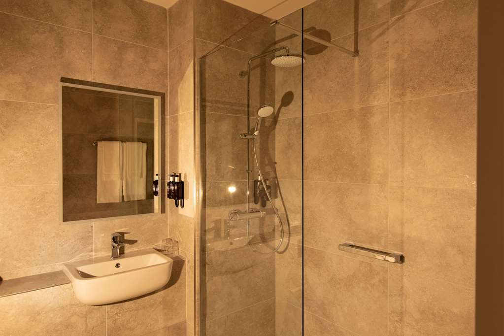 THE ADDRESS SLIGO-guestroom-Guest Room,Suite,On-Site.jpg