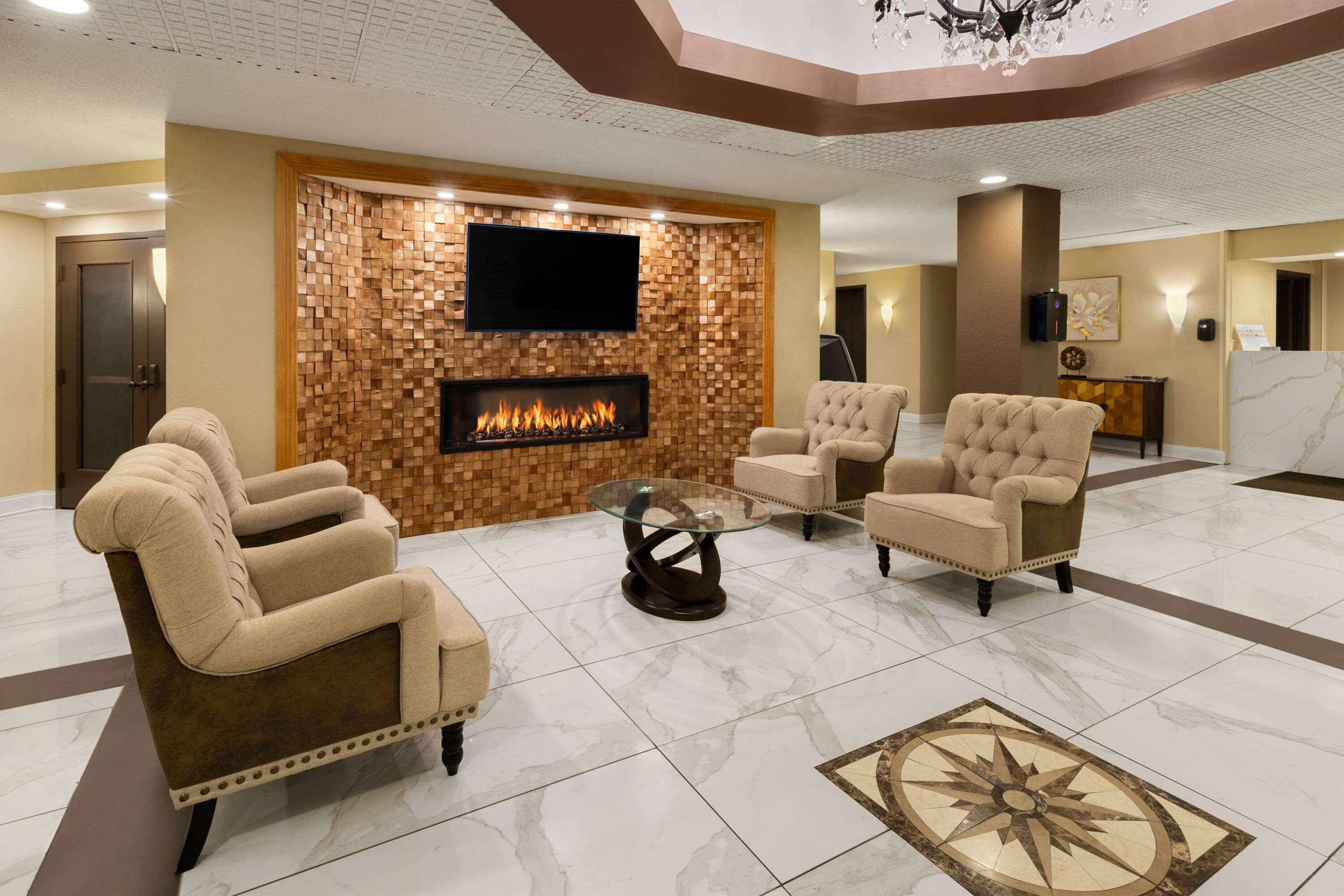 Lobby | Wingate by Wyndham Troy