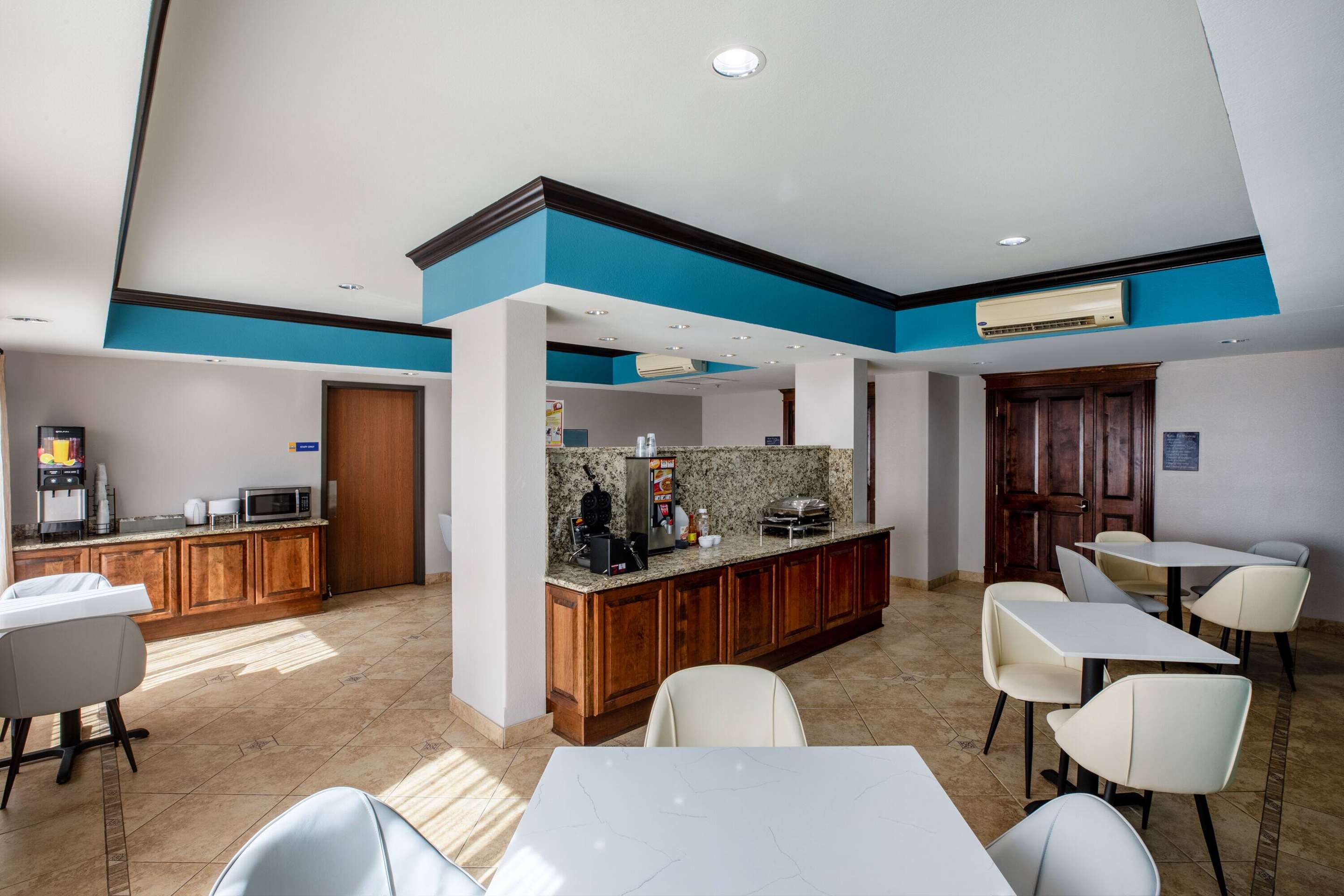Property amenity | Days Inn by Wyndham Baton Rouge/I-10