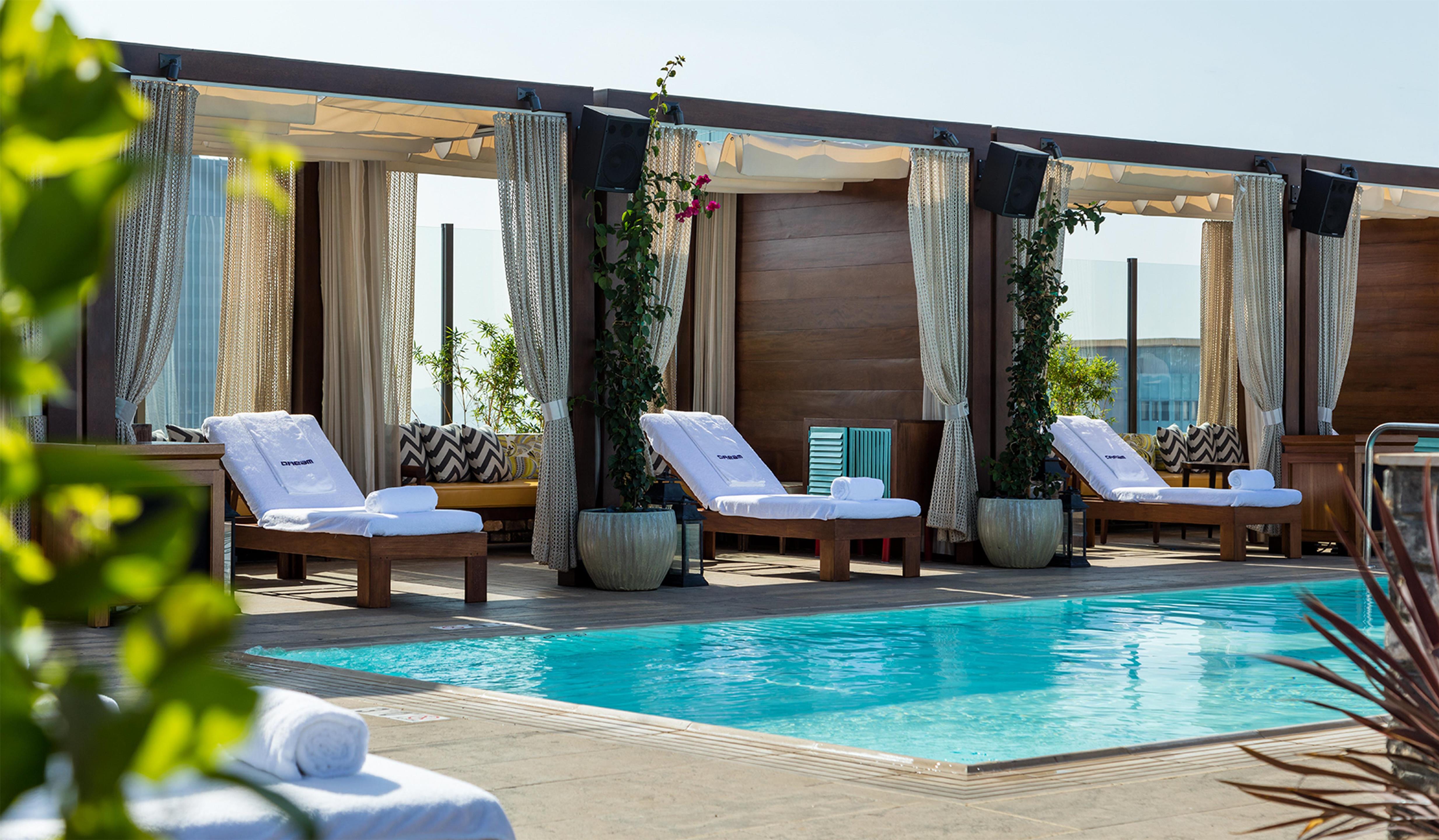 Pool | Dream Hollywood, by Hyatt