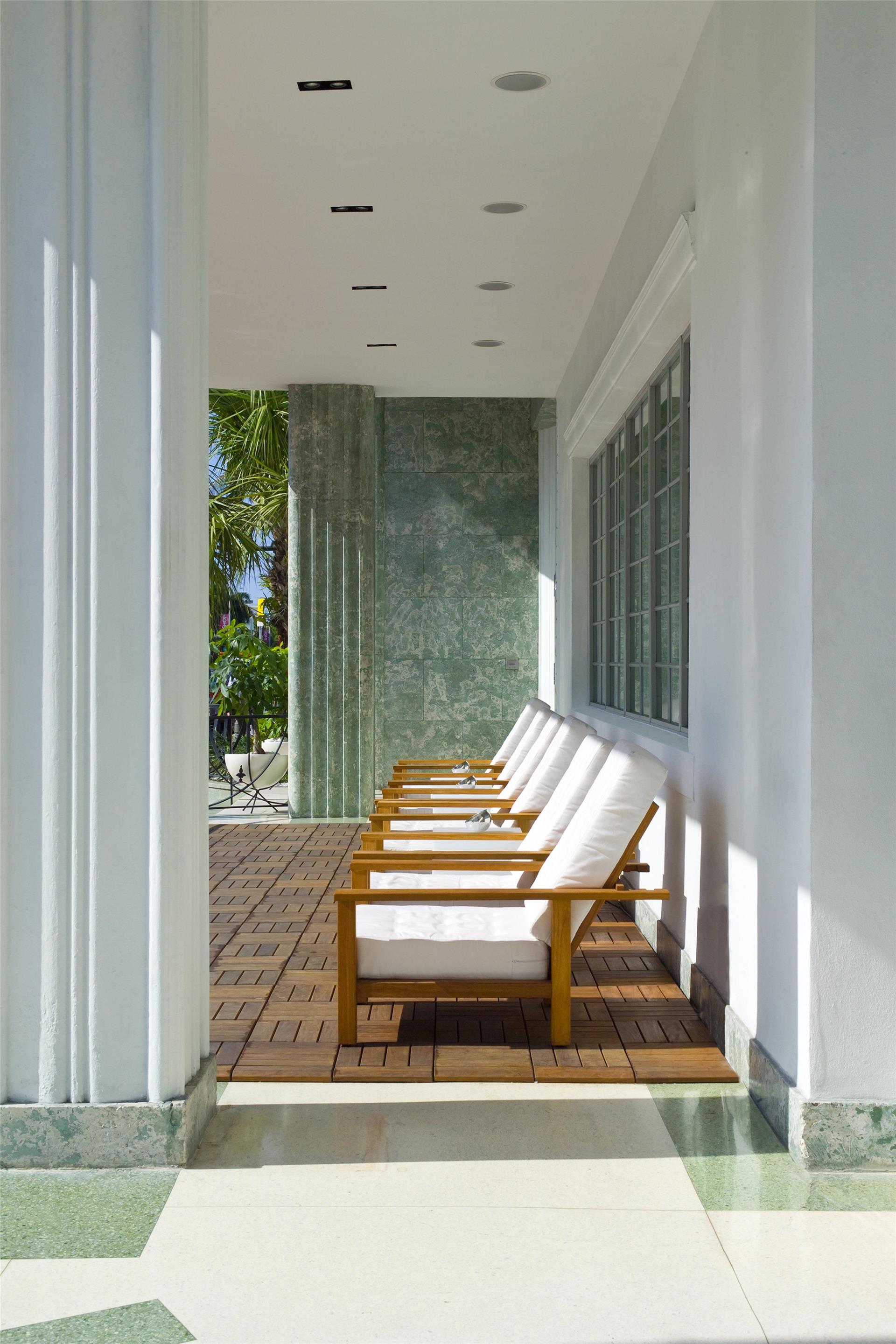 Patio Terrace | Dream South Beach