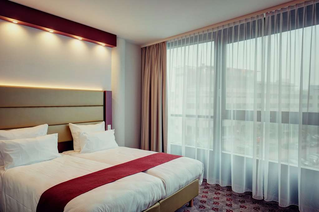AMEDIA AMSTERDAM AIRPORT-guestroom-Guest Room,On-Site.jpg