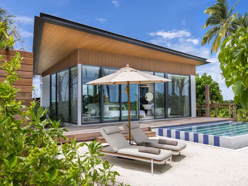 SO/ Maldives Room Type - LAGOON BEACH POOL VILLA COLLECTION, 1 King Bed