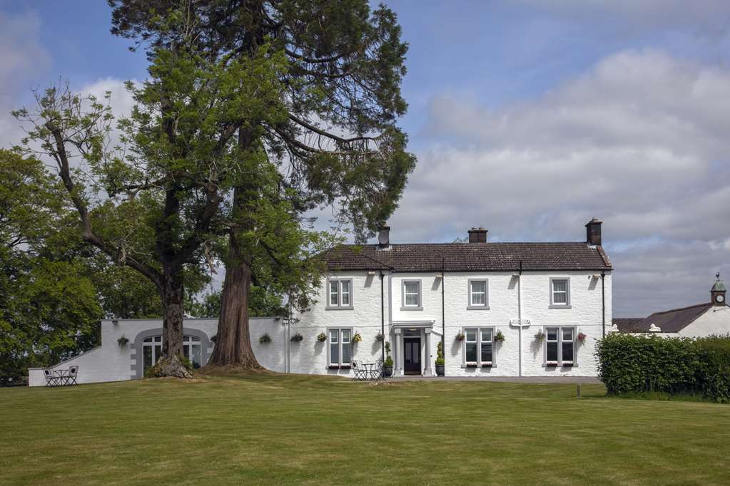 Dryfesdale Hotel BW Signature Collection