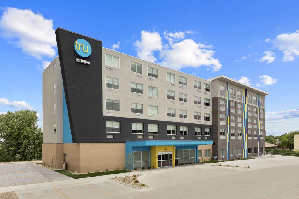 Tru by Hilton Lincoln East