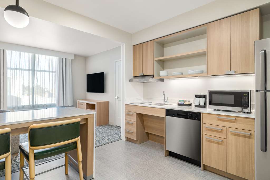 HOMEWOOD SUITES DENVER THORNTON-guestroom-Guest Room,Guest Room Amenity,On-Site.jpg