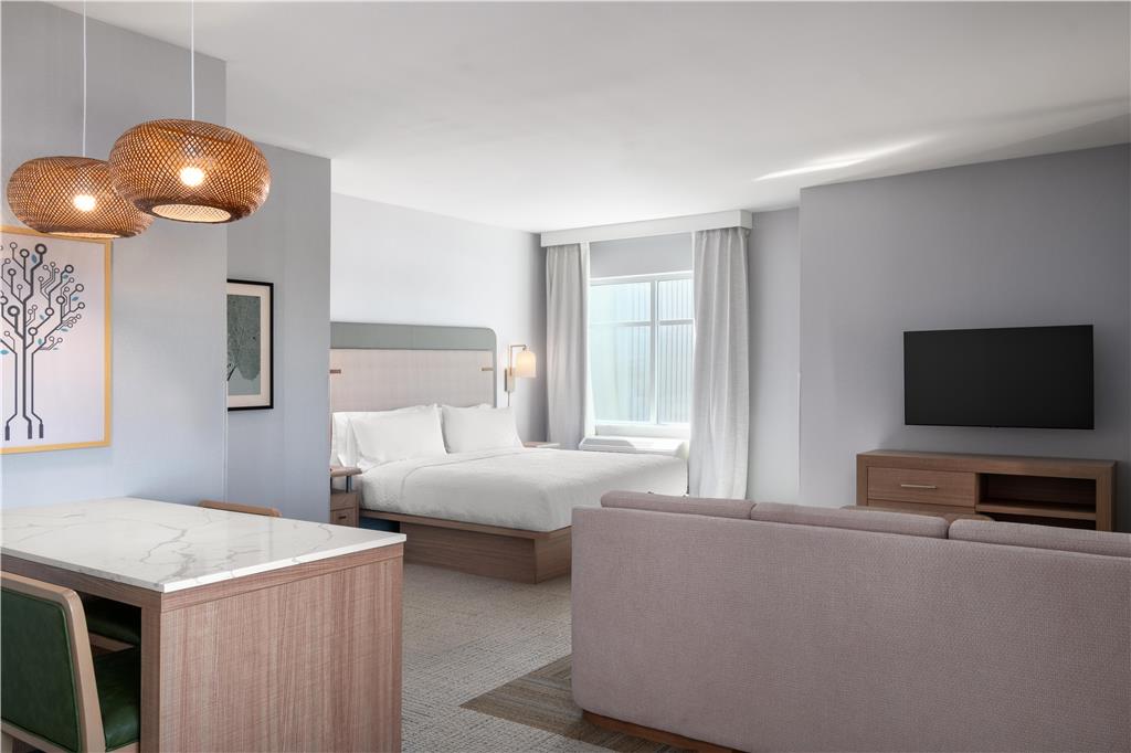 HOMEWOOD BY HILTON FREMONT-guestroom-Guest Room,On-Site.jpg