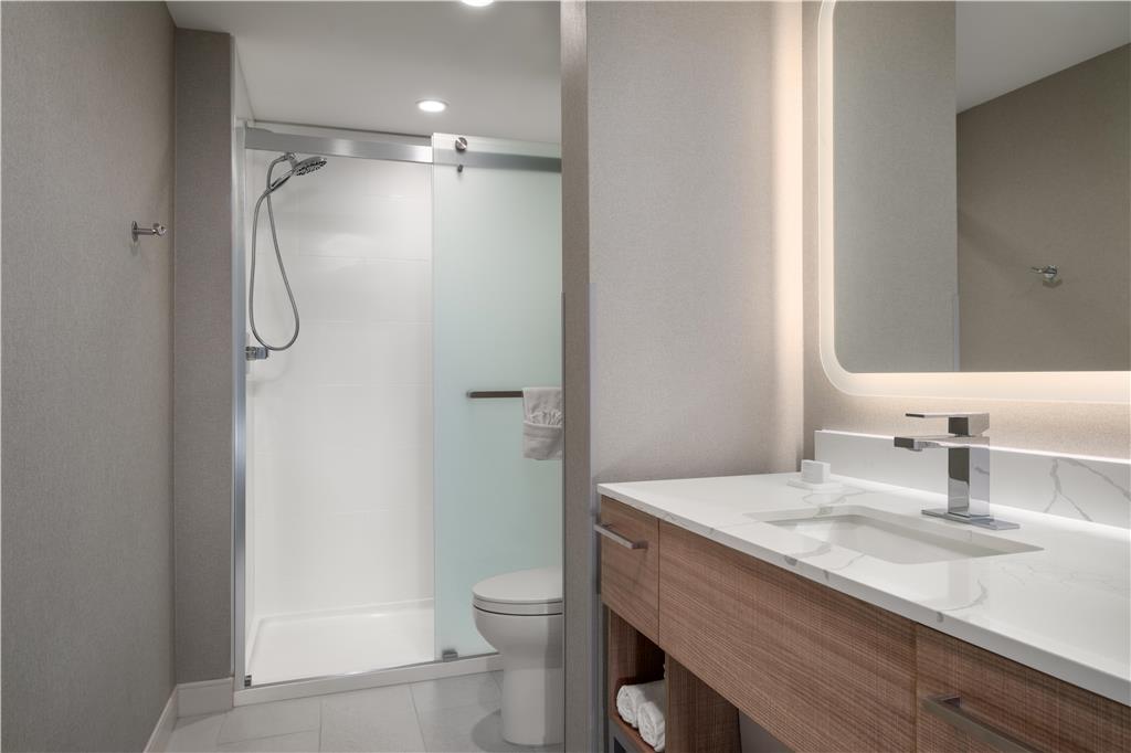 HOMEWOOD BY HILTON FREMONT-guestroom-Guest Room,Bathroom,On-Site.jpg