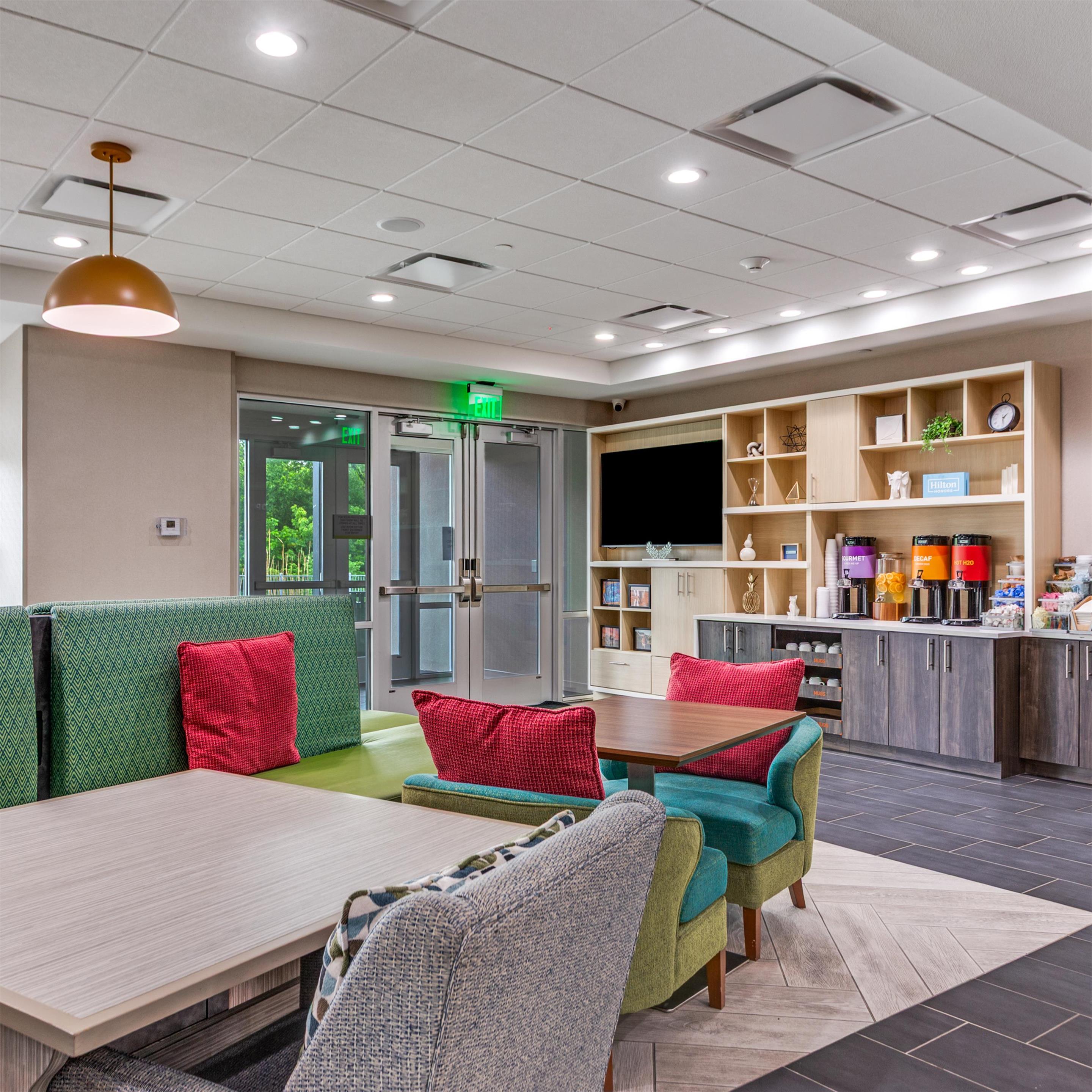 Lobby | Home2 Suites By Hilton Fort Worth Arlington West