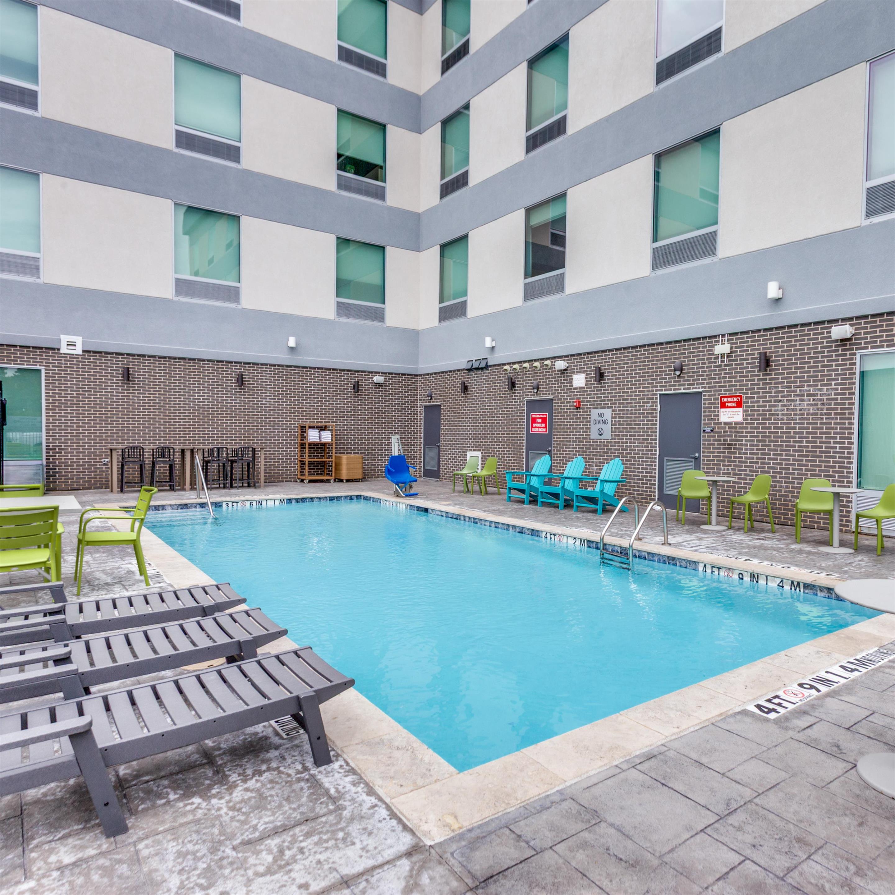 Pool | Home2 Suites By Hilton Fort Worth Arlington West