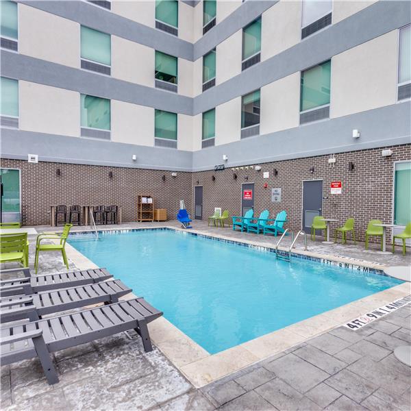 Pool,On-Site,Property Amenity,Recreation