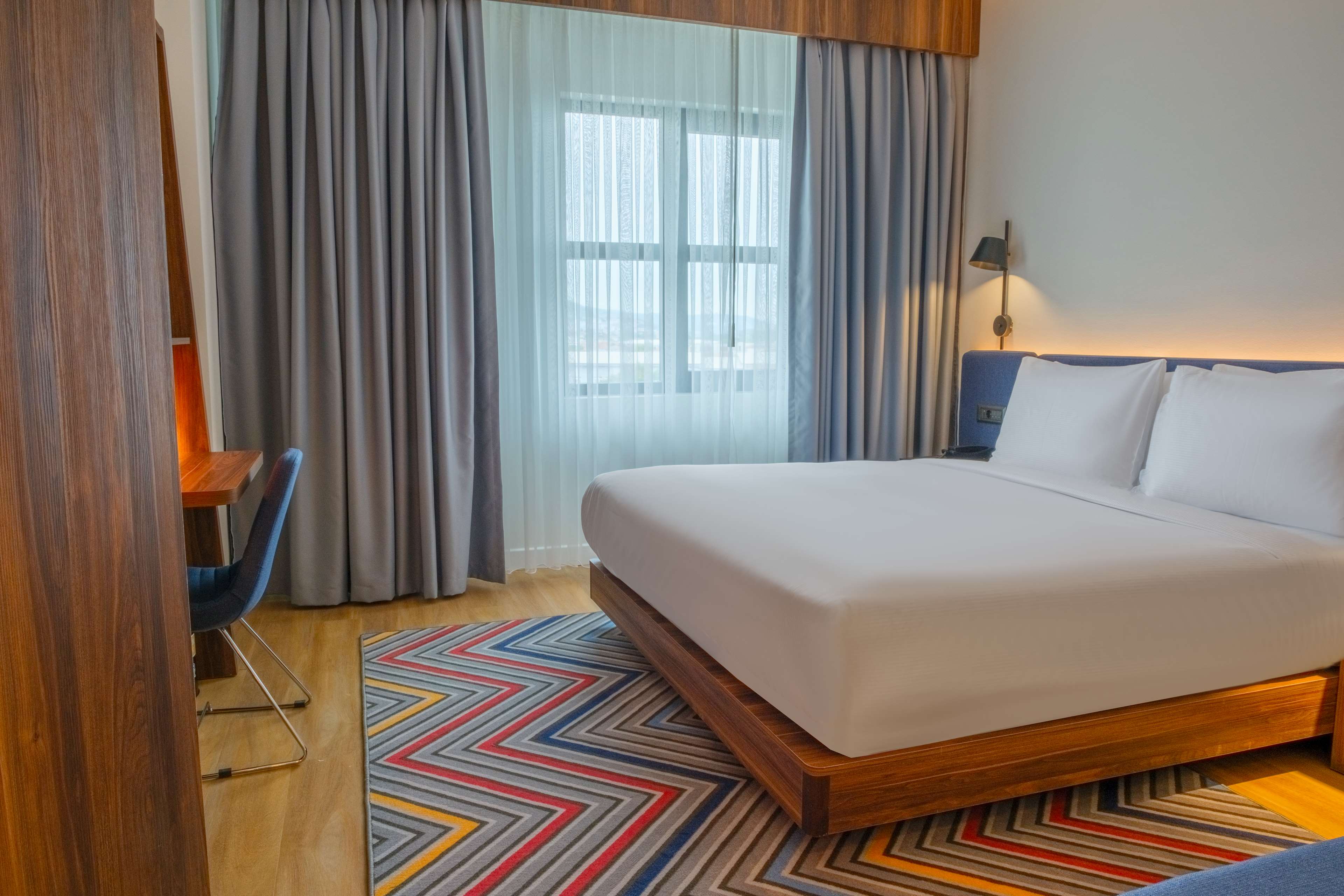 Hampton by Hilton Sakarya - Tap to explore photos