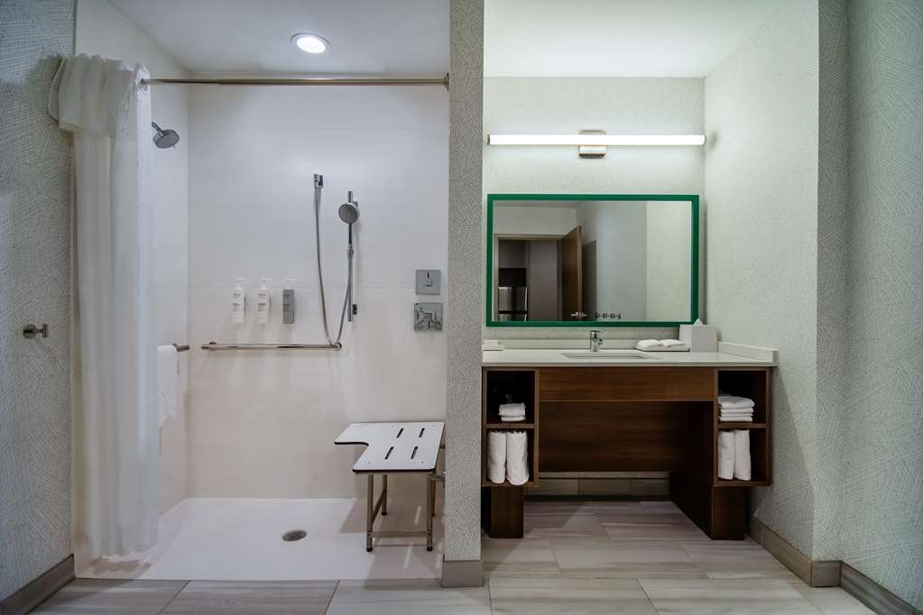 HOME2 SUITESCINCINNATI/WEST CHESTER-guestroom-Guest Room,Bathroom,On-Site.jpg