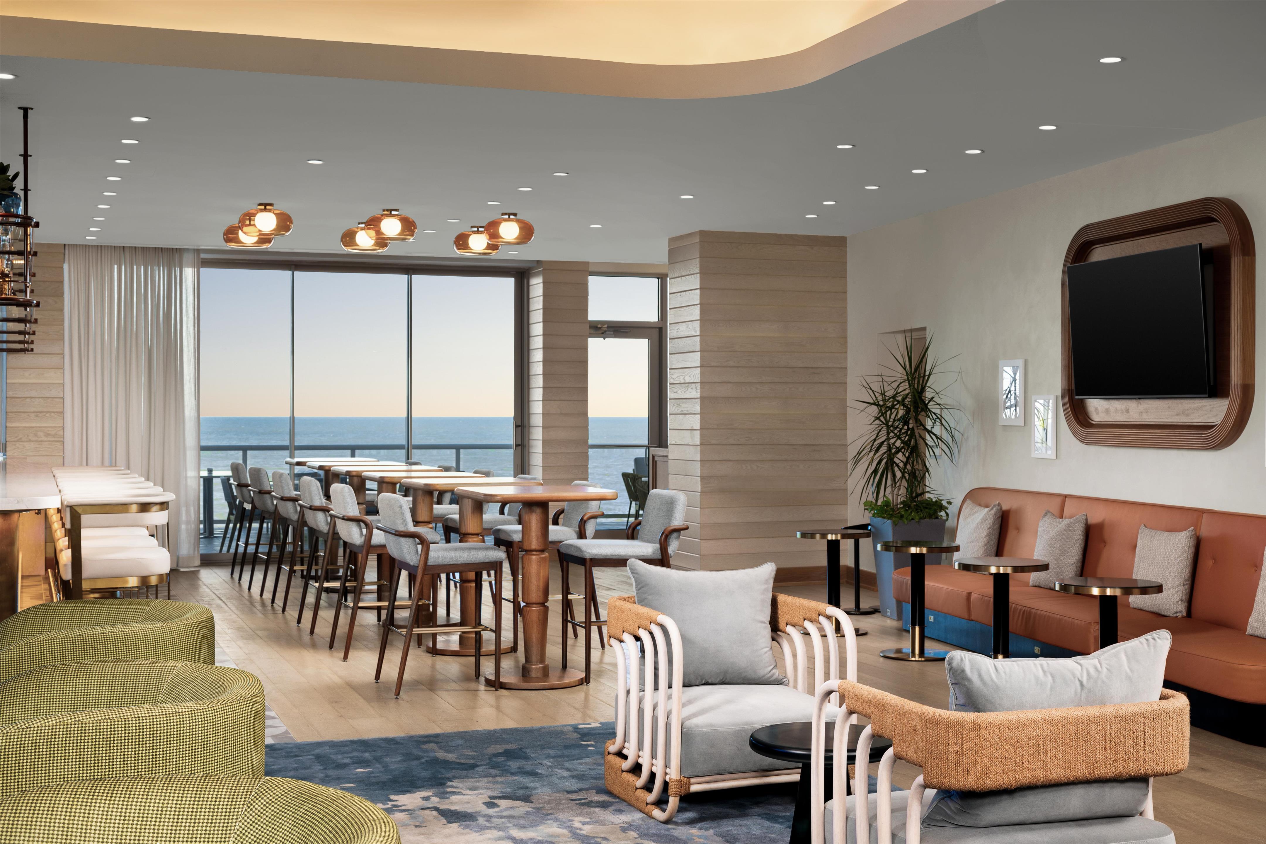 Lobby | The Hiatus Clearwater Beach, Curio Collection By Hilton
