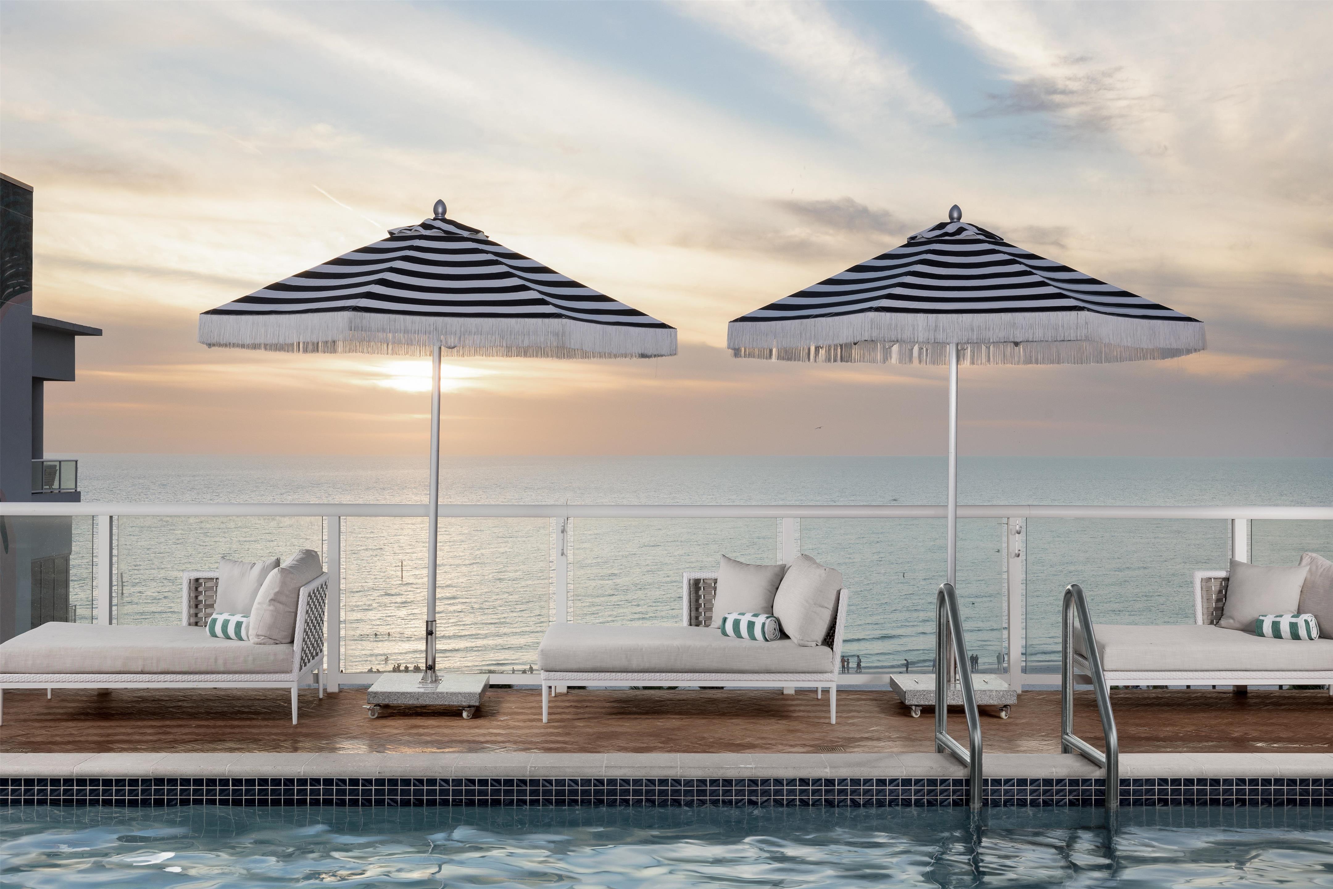 Pool | The Hiatus Clearwater Beach, Curio Collection By Hilton