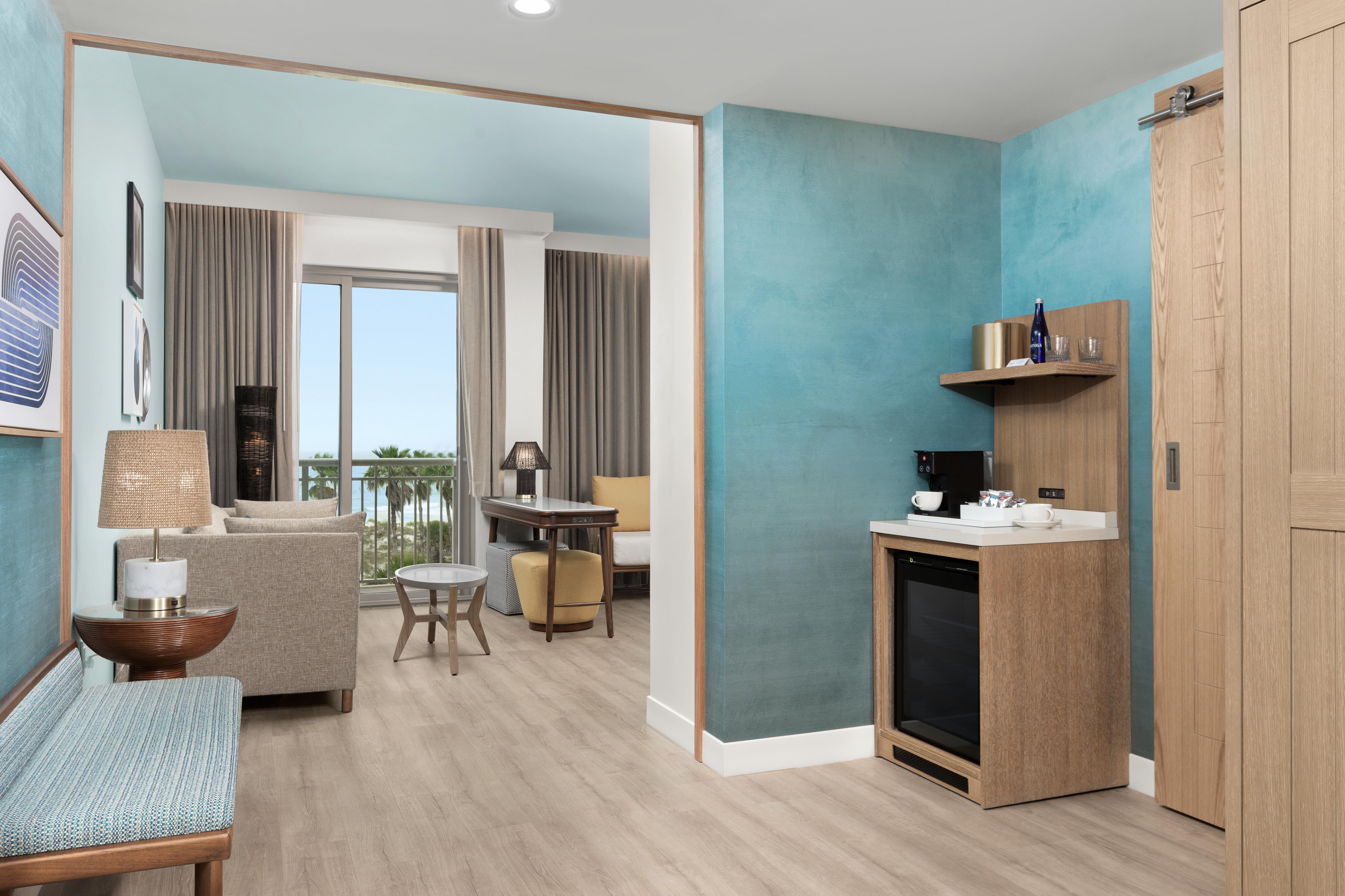 The Hiatus Clearwater Beach, Curio Collection by Hilton Room Type - 2QNS OCN VIEW BALC SOFABED